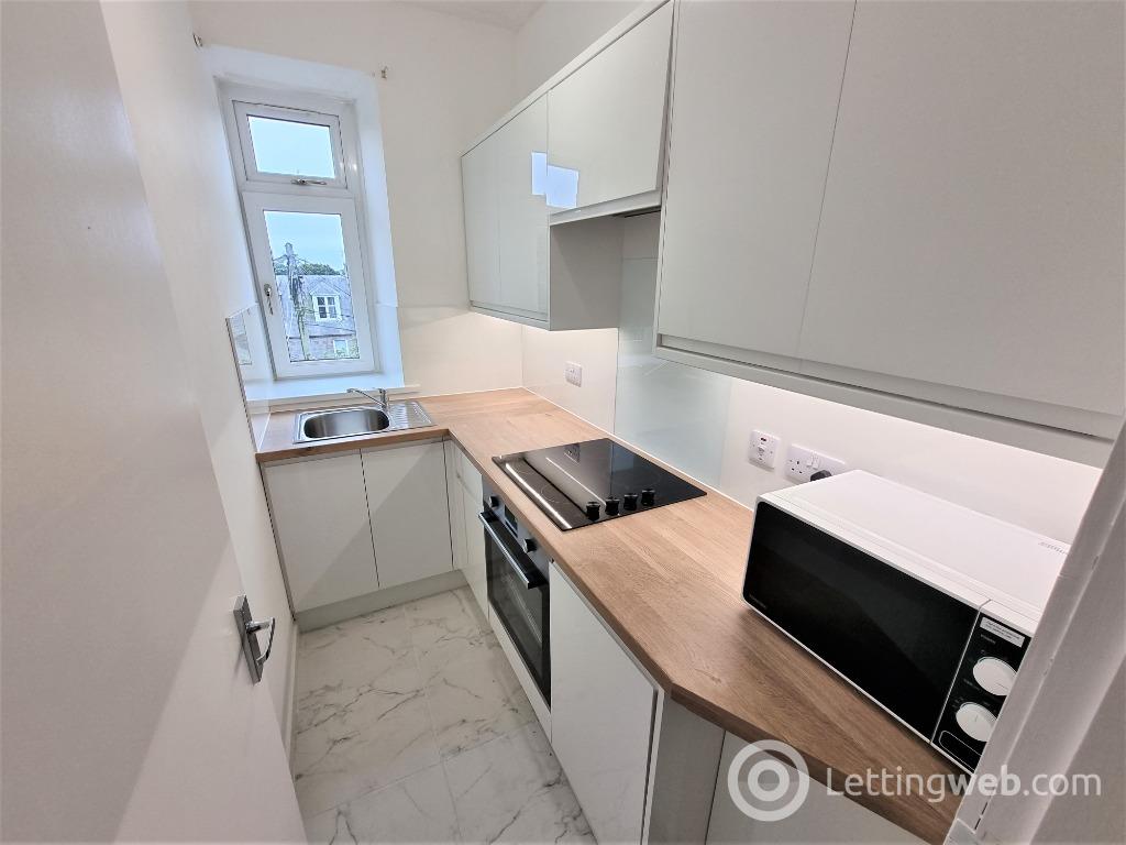 Property to rent in Wallfield Crescent, Rosemount, Aberdeen, AB25 2LB