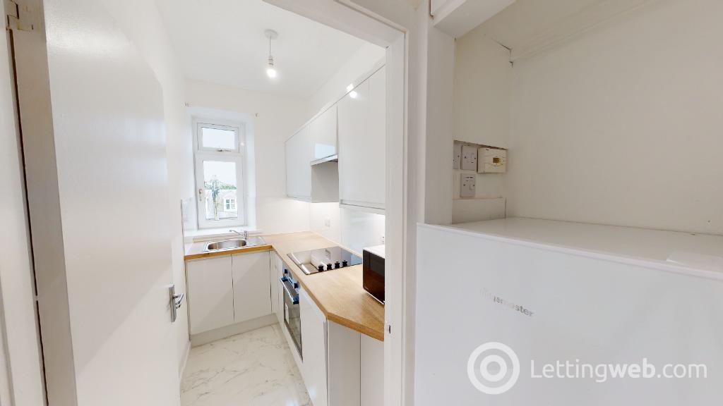 Property to rent in Wallfield Crescent, Rosemount, Aberdeen, AB25 2LB