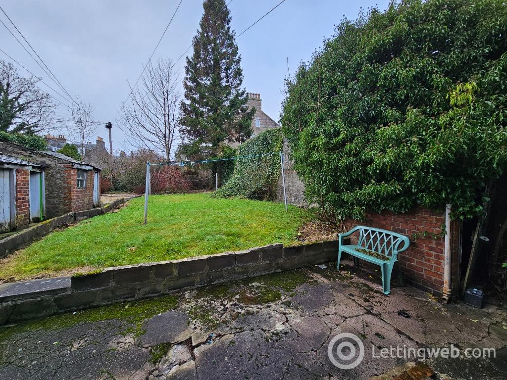 Property to rent in Allan Street, City Centre, Aberdeen, AB10 6HN