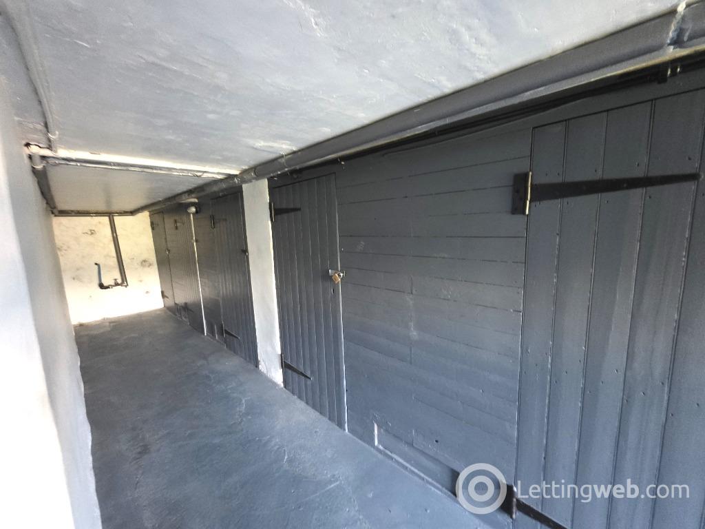 Property to rent in Pitstruan Place, West End, Aberdeen, AB10 6PR