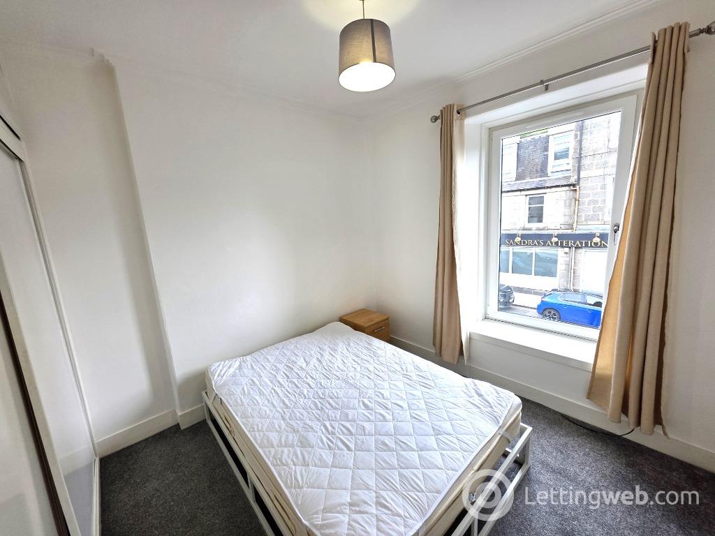 Property to rent in George Street, City Centre, Aberdeen, AB25 3YB