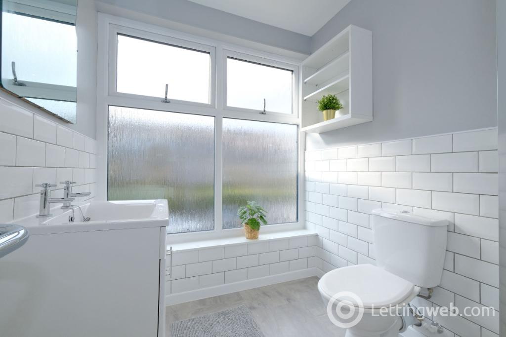 Property to rent in Holburn Street, City Centre, Aberdeen, AB10 7FQ