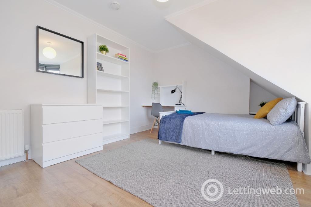 Property to rent in Holburn Street, City Centre, Aberdeen, AB10 7FQ