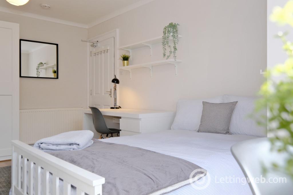 Property to rent in Holburn Street, City Centre, Aberdeen, AB10 7FQ