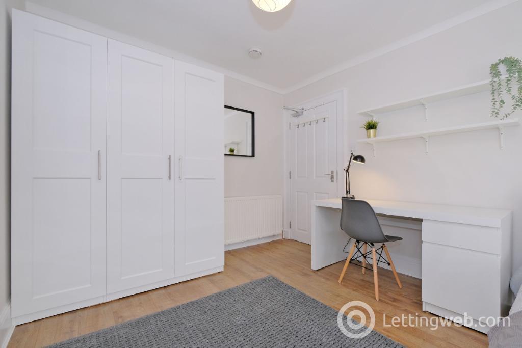 Property to rent in Holburn Street, City Centre, Aberdeen, AB10 7FQ