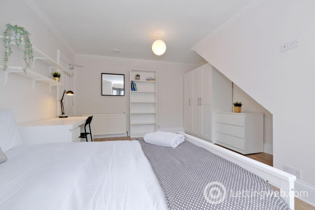 Property to rent in Holburn Street, City Centre, Aberdeen, AB10 7FQ