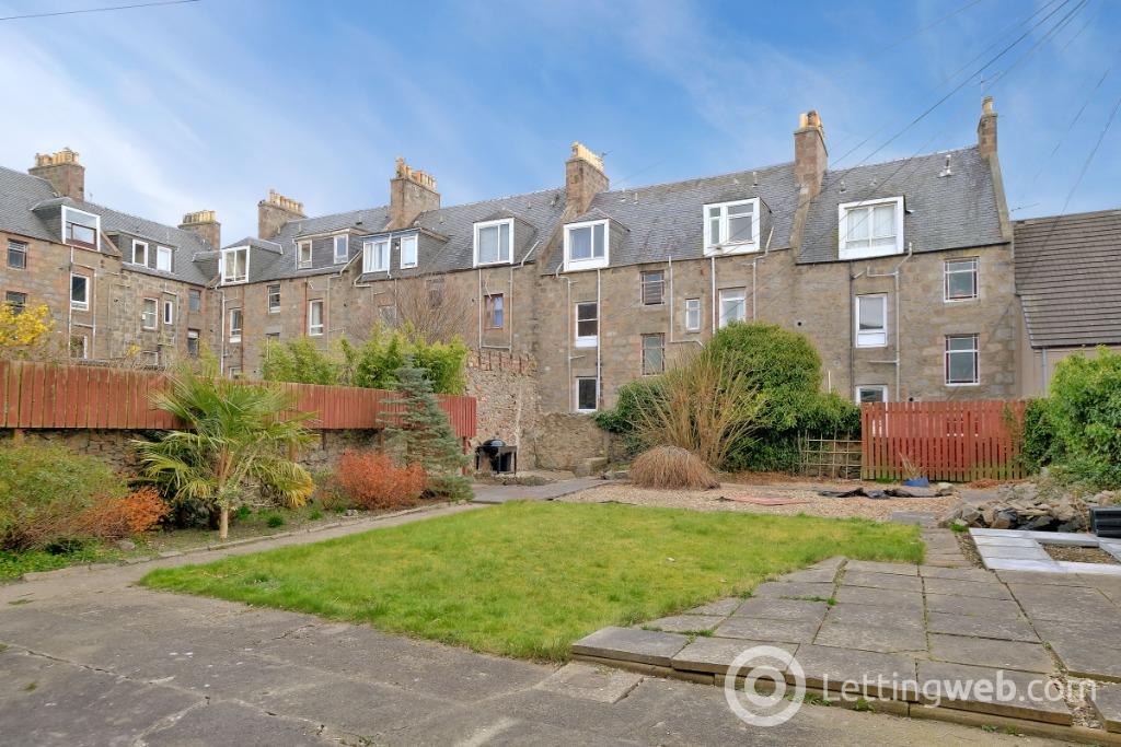 Property to rent in Holburn Street, City Centre, Aberdeen, AB10 7FQ