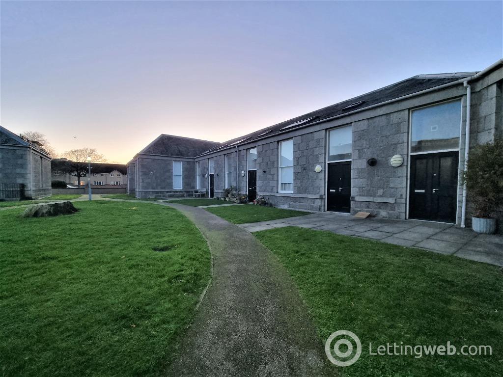 Property to rent in Urquhart Road, City Centre, Aberdeen, AB24 5DN
