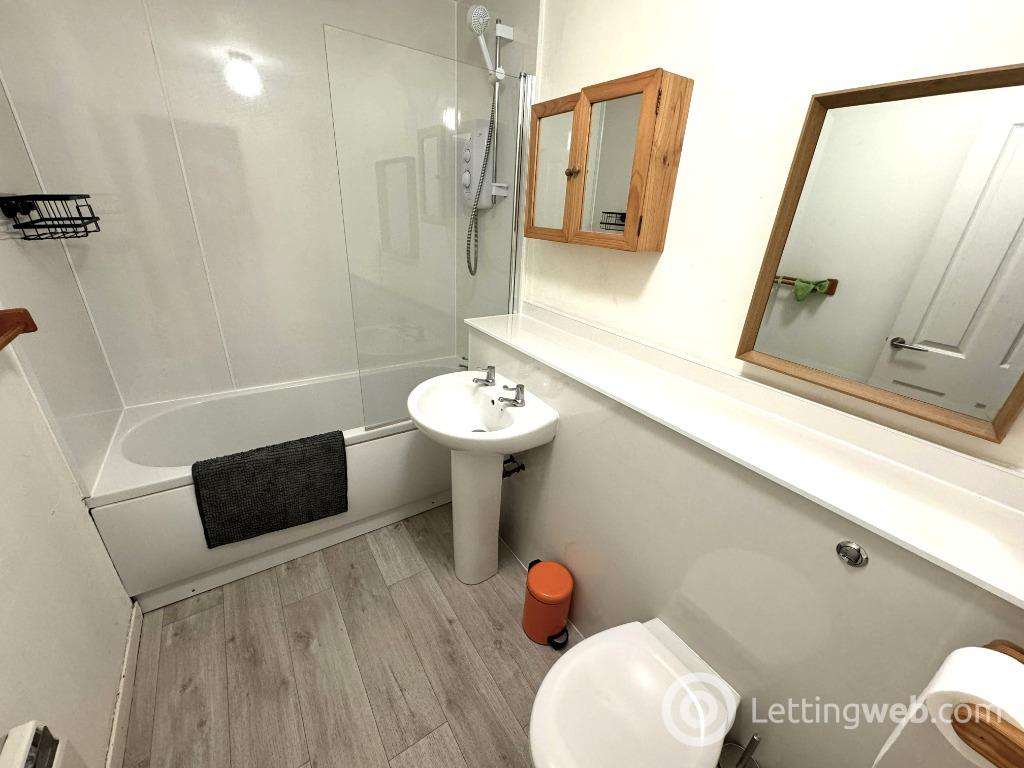 Property to rent in Richmond Street, Rosemount, Aberdeen, AB25 2TQ