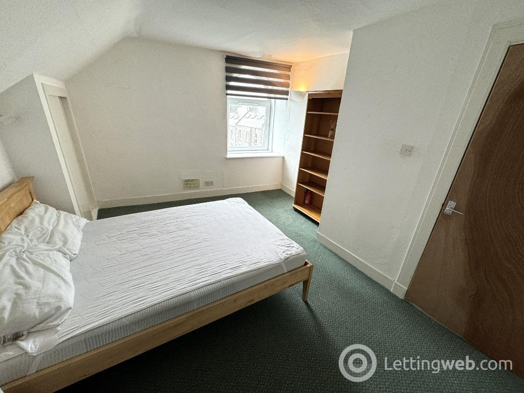 Property to rent in Richmond Street, Rosemount, Aberdeen, AB25 2TQ