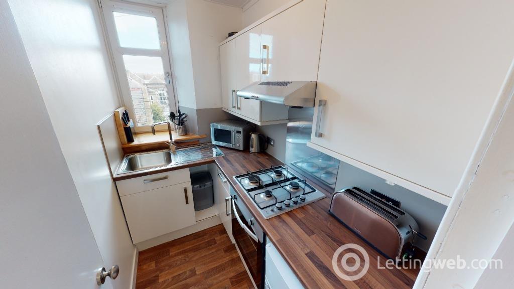 Property to rent in Wallfield Crescent, Rosemount, Aberdeen, AB25 2LB