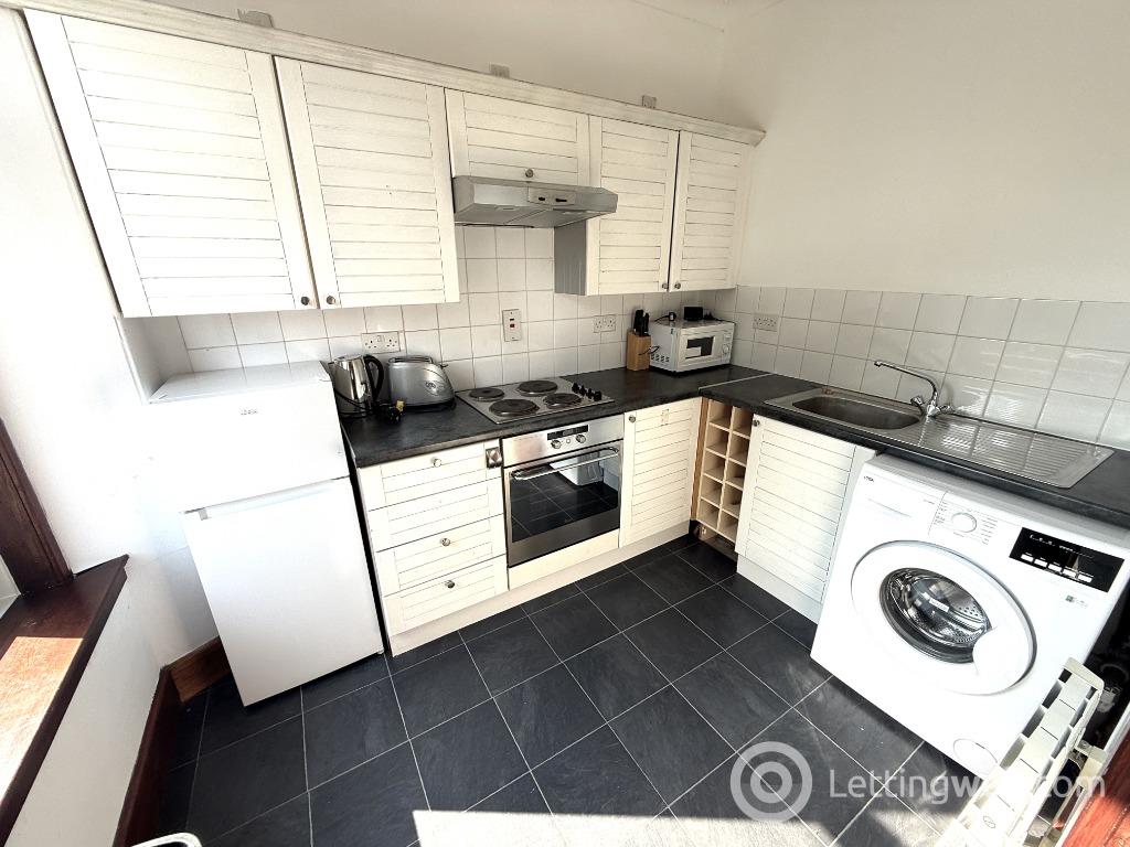 Property to rent in Holburn Road, City Centre, Aberdeen, AB10 6EU
