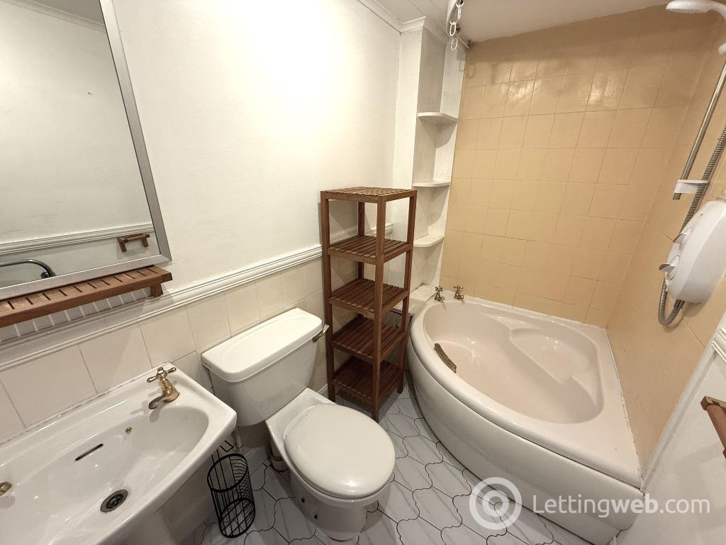 Property to rent in Holburn Road, City Centre, Aberdeen, AB10 6EU