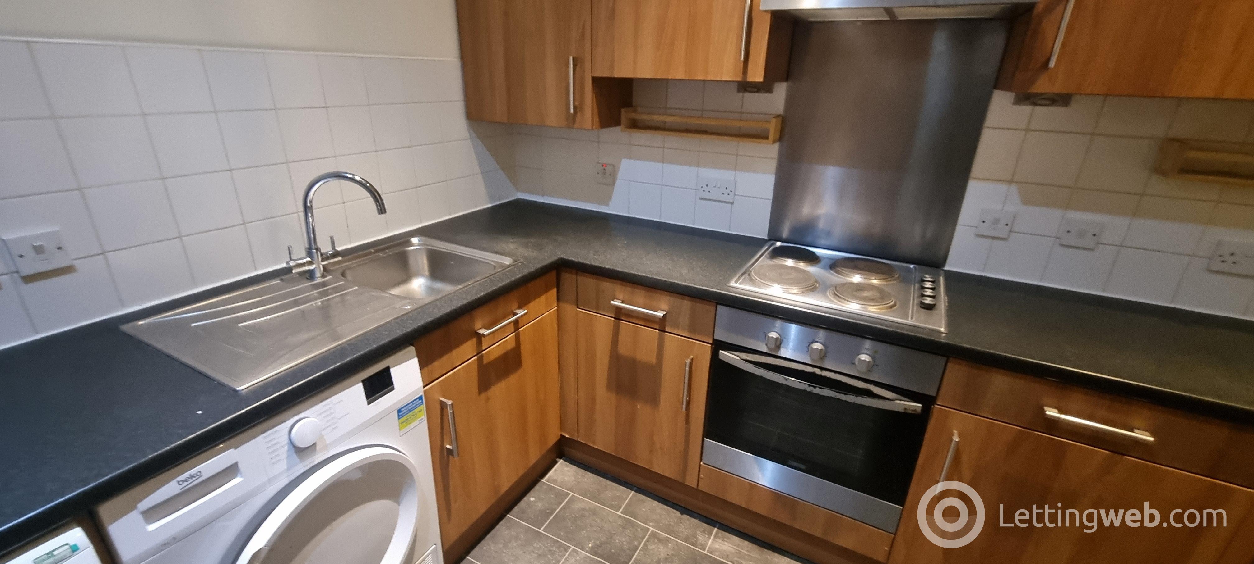 Property to rent in 21 Commercial Street Dundee