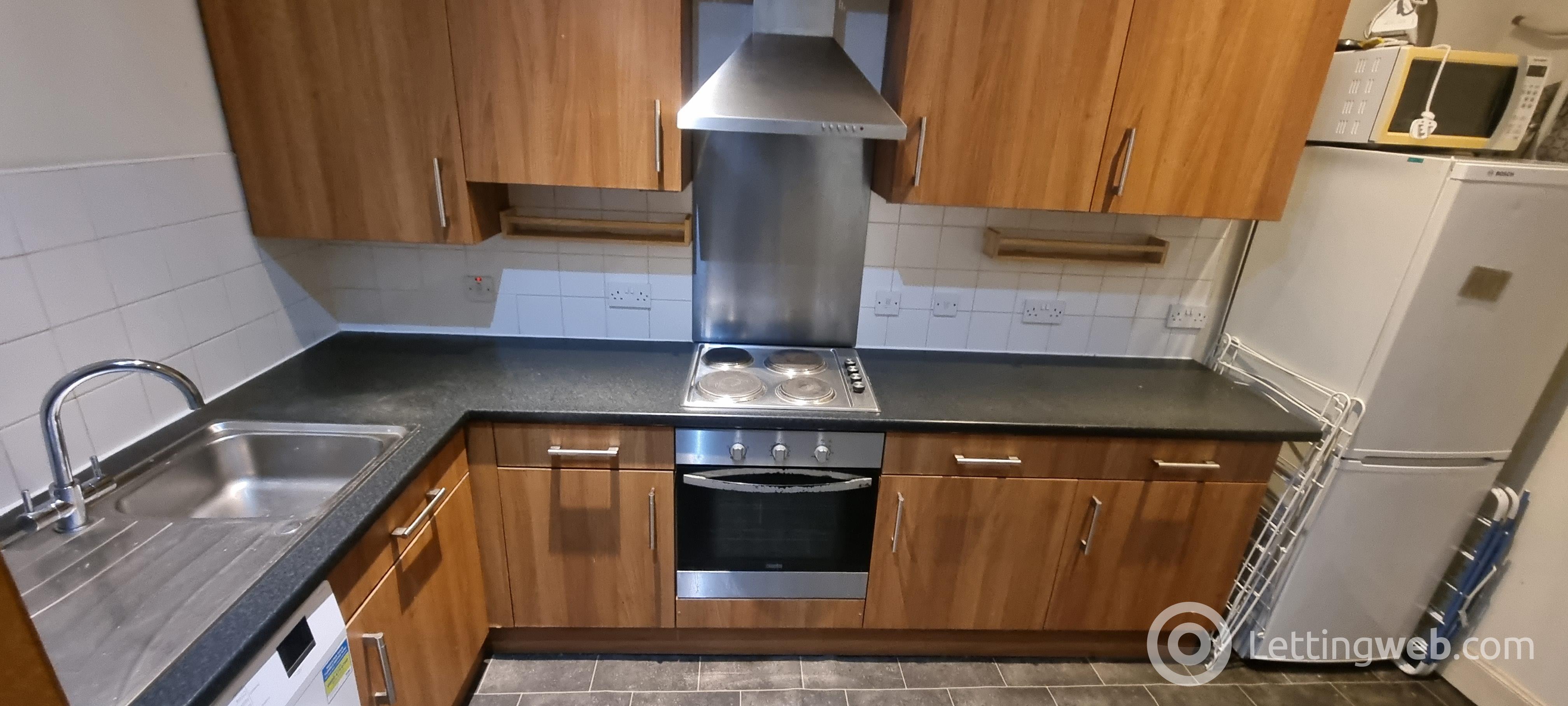 Property to rent in 21 Commercial Street Dundee