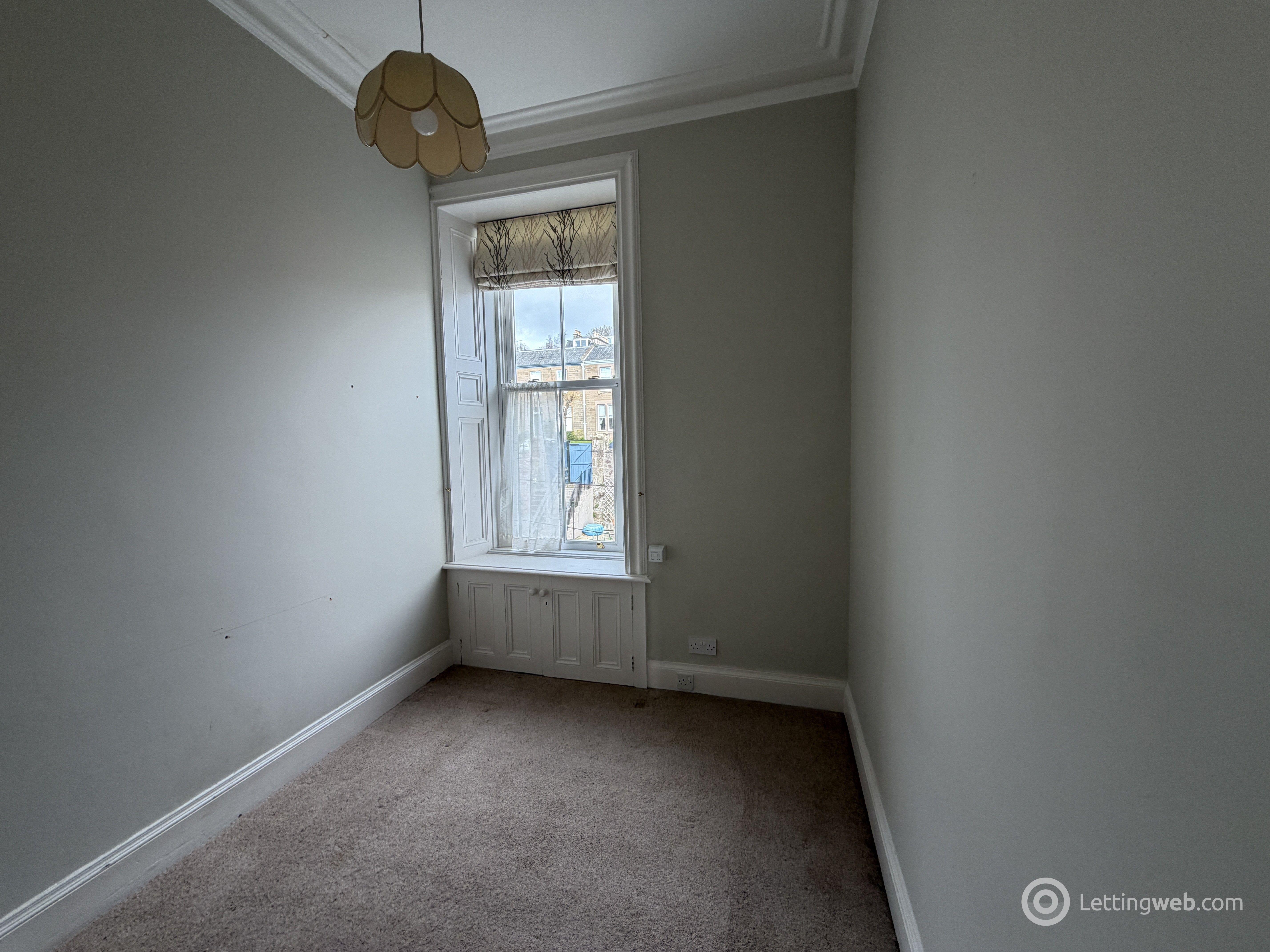 Property to rent in Melville Terrace