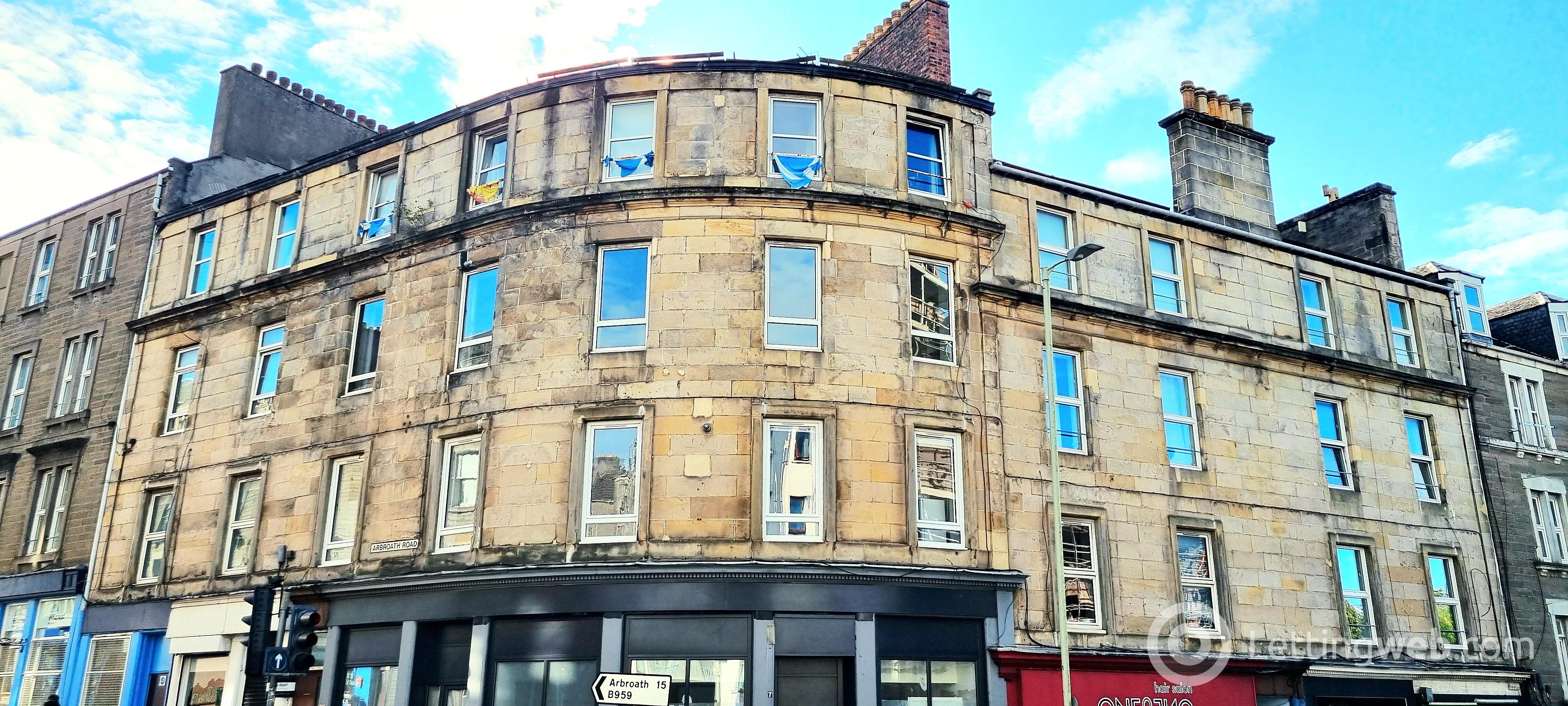 Property to rent in 3C, Arbroath Road, Dundee, DD4 6EW