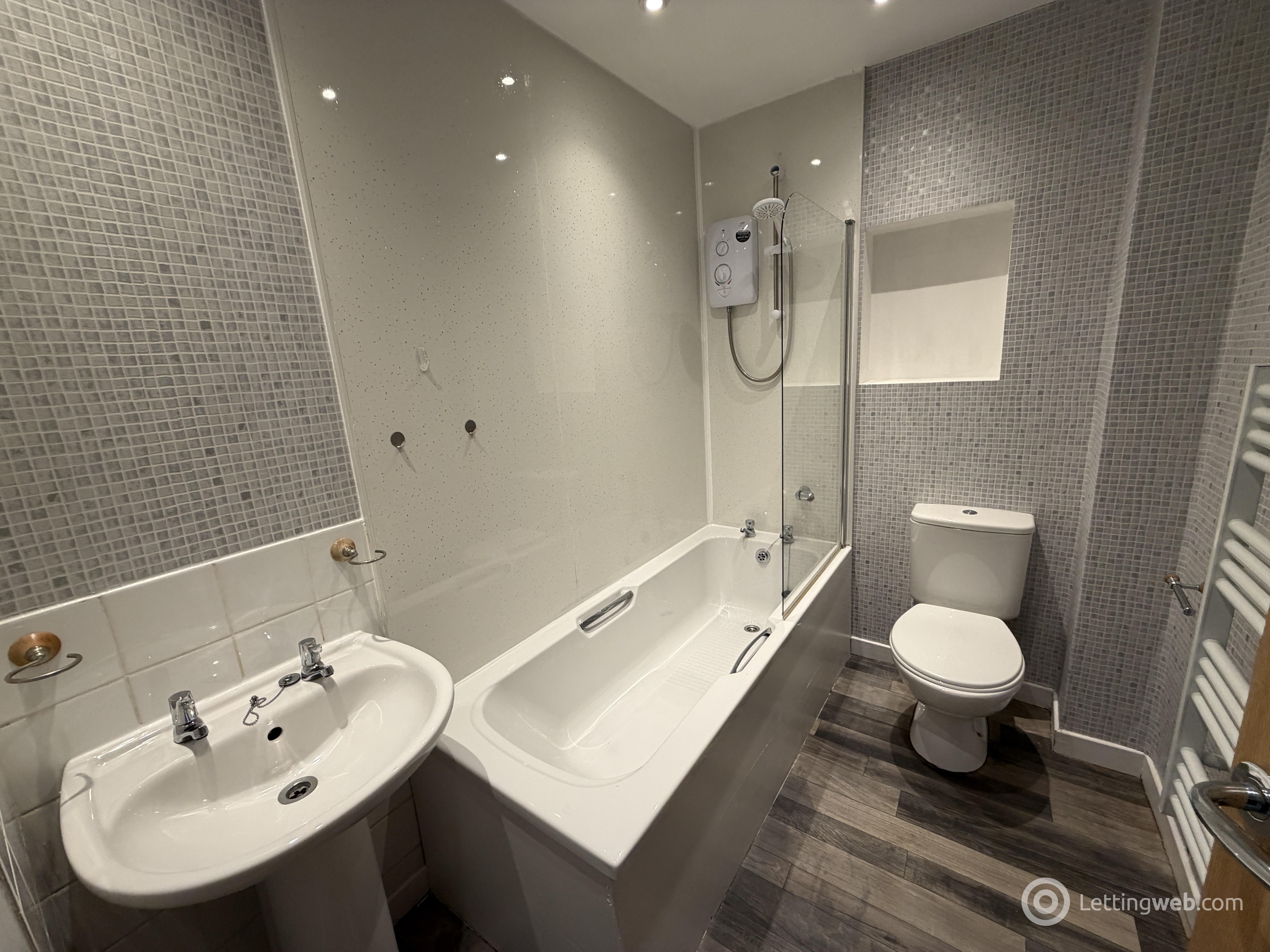 Property to rent in 1/R, 5 Pitfour Street, Dundee, DD2 2NT