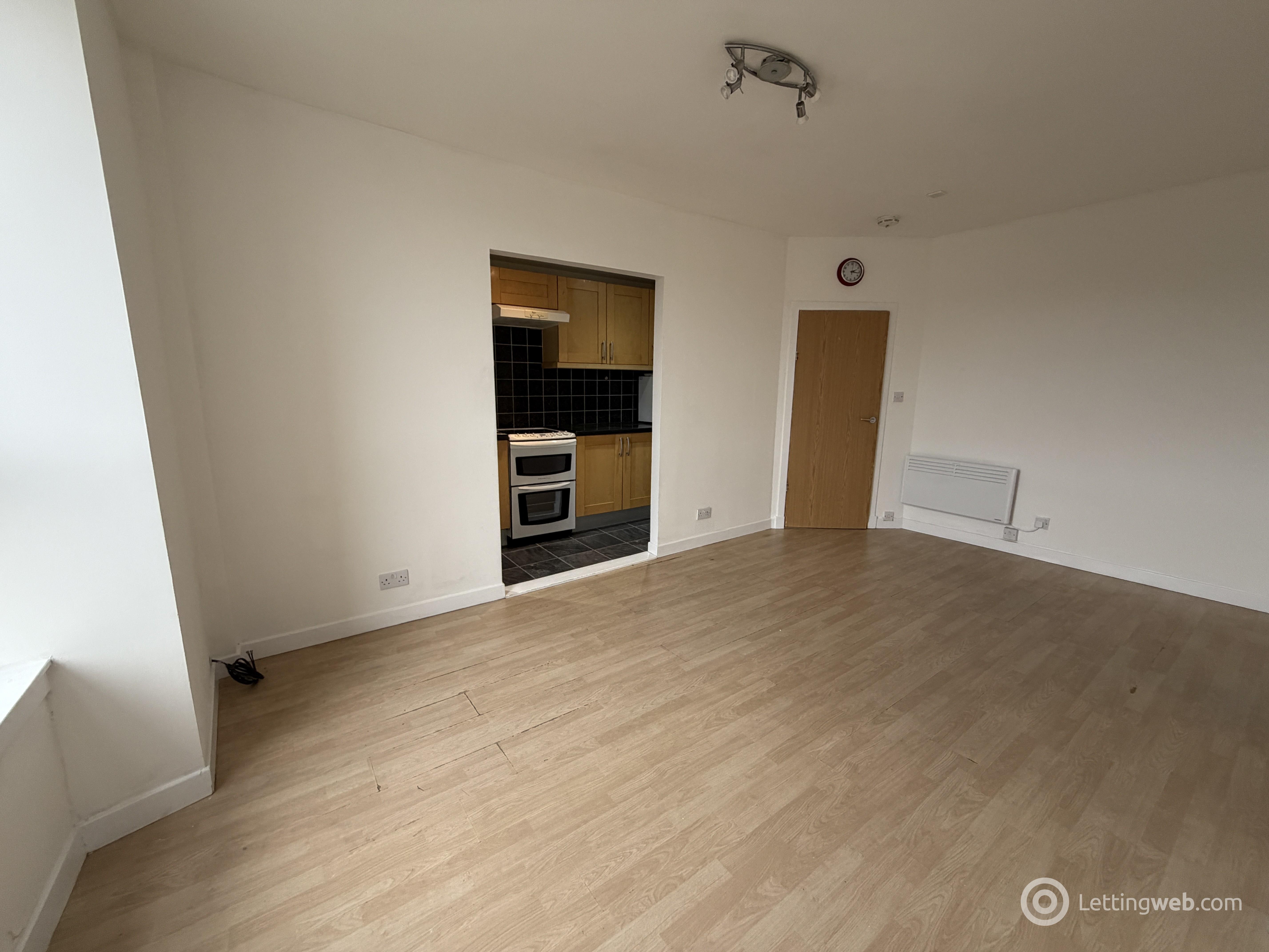 Property to rent in 1/R, 5 Pitfour Street, Dundee, DD2 2NT