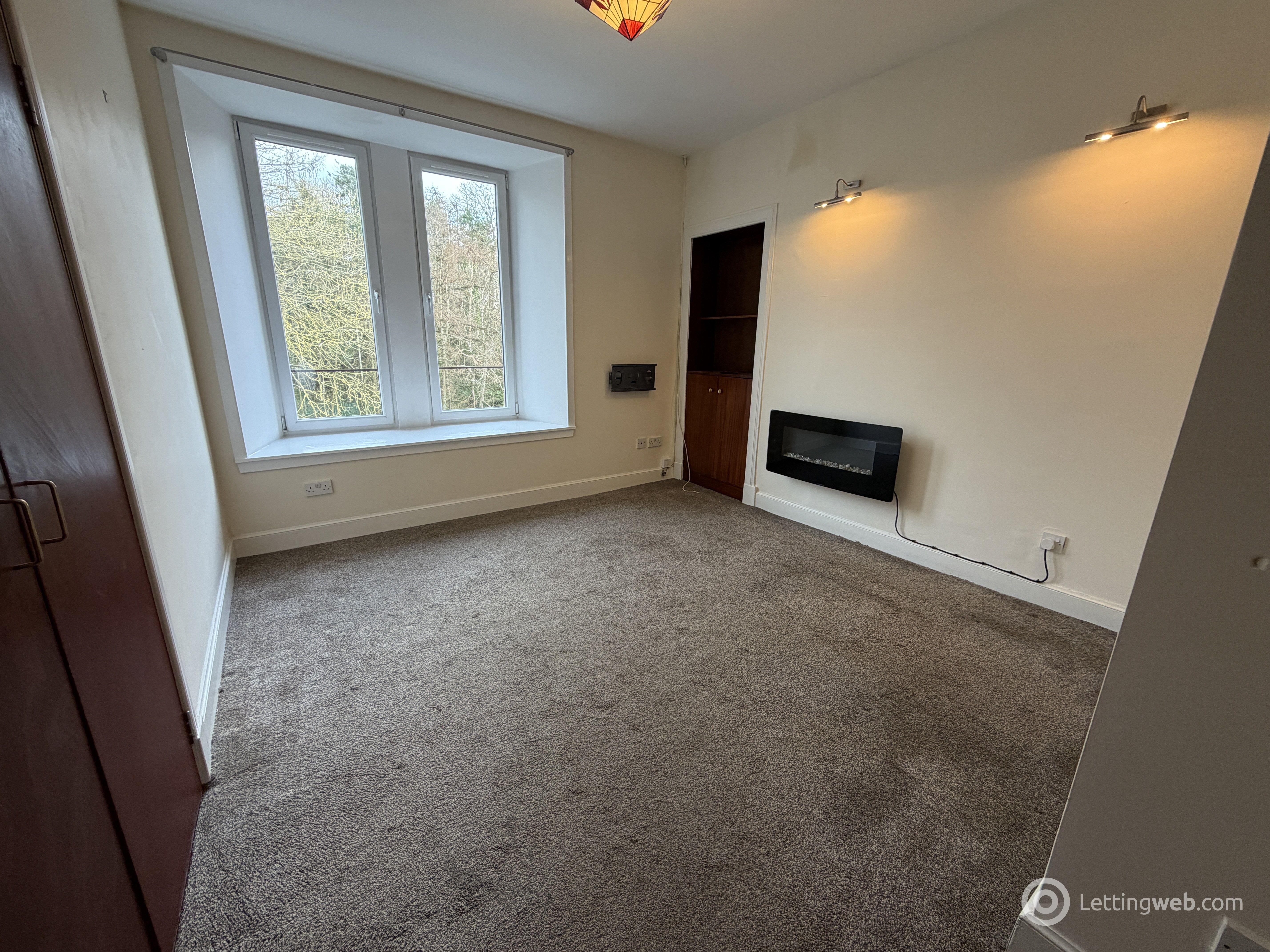Property to rent in 3/R, 176 Lochee Road, Dundee, DD2 2NG