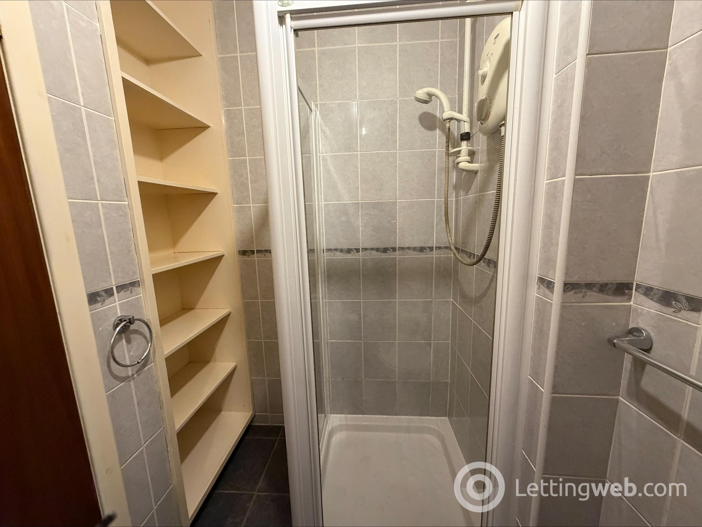 Property to rent in G/L, 176 Lochee Road, Dundee, DD2 2NG