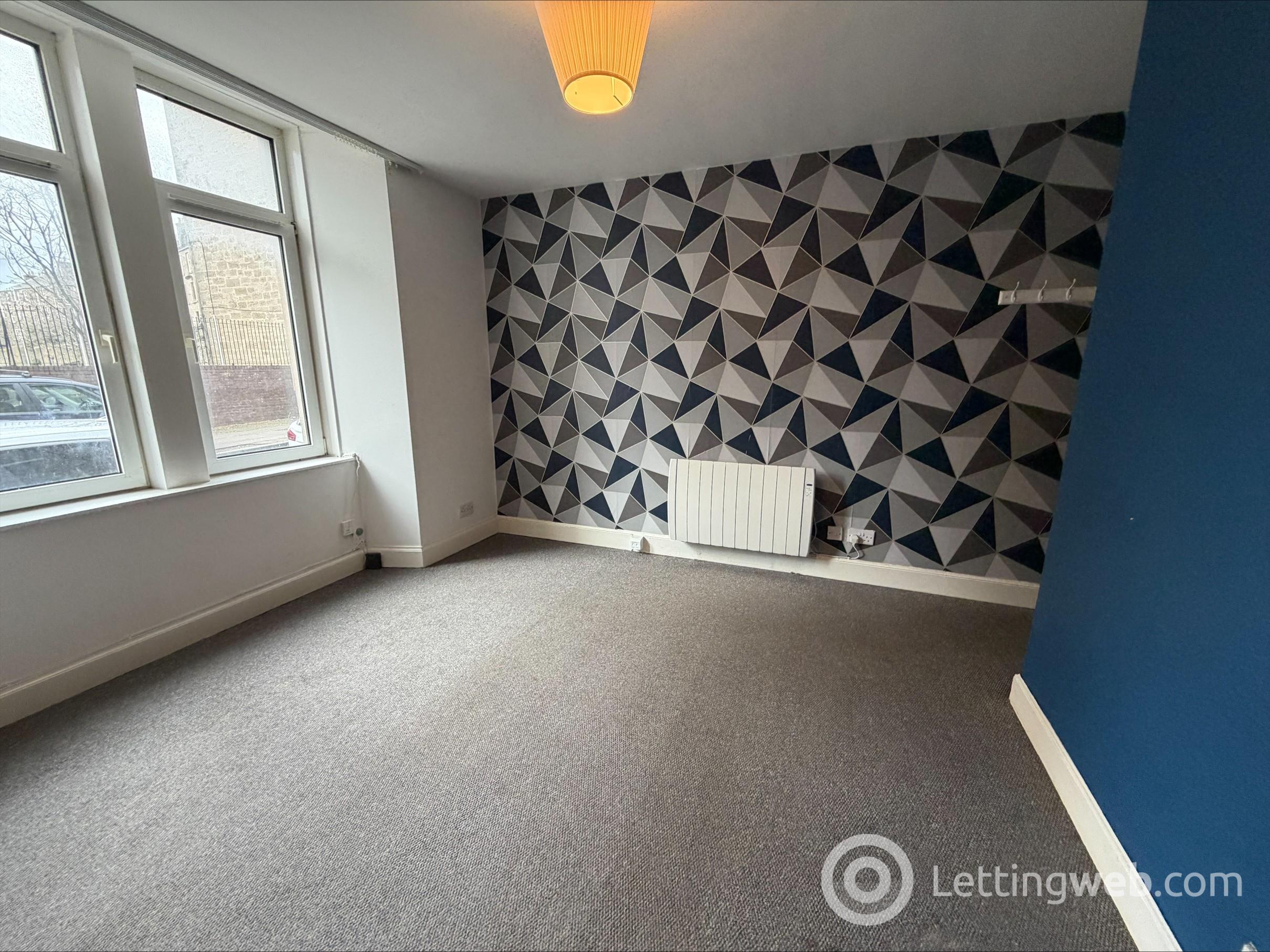 Property to rent in G/R, 23 Ogilvie Street, Dundee, DD4 6SE
