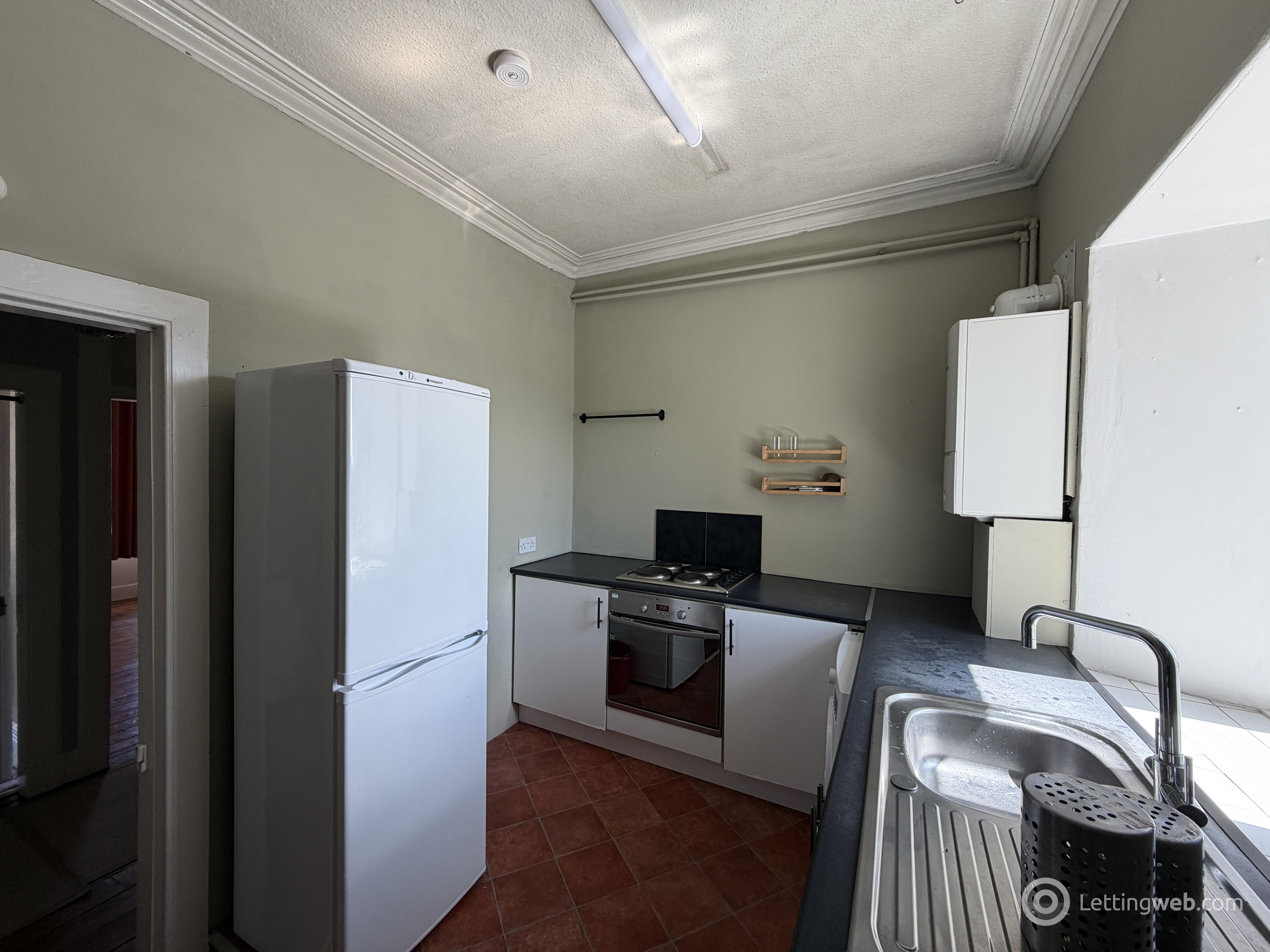 Property to rent in 3C, Arbroath Road, Dundee, DD4 6EW