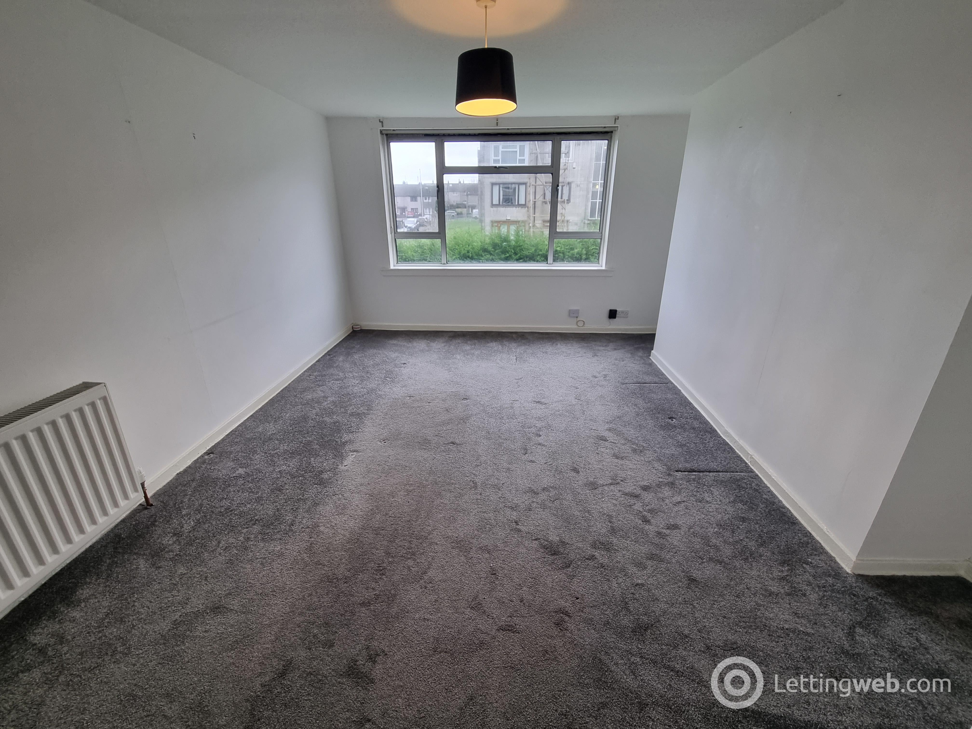 Property to rent in 8D, Balunie Place, Dundee, DD4 8ST
