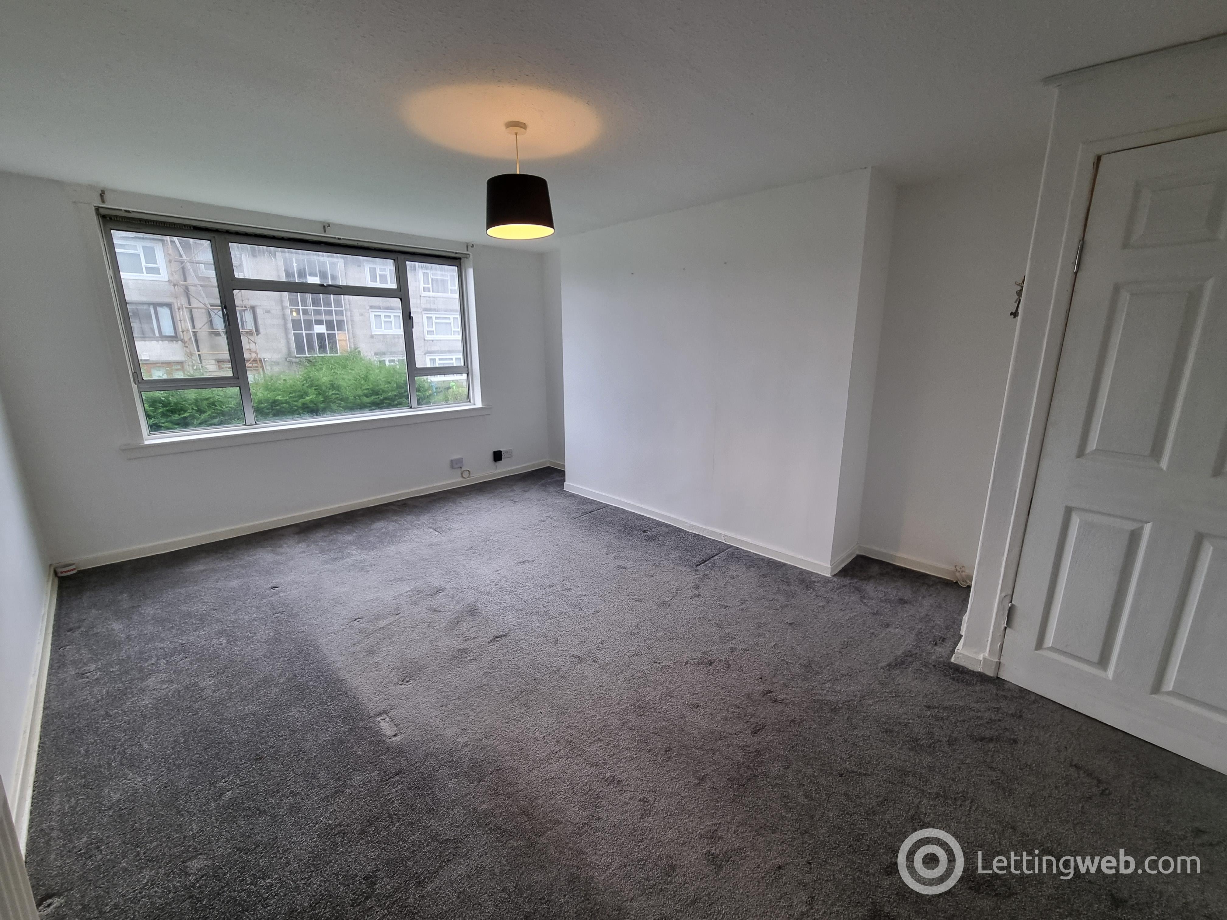 Property to rent in 8D, Balunie Place, Dundee, DD4 8ST