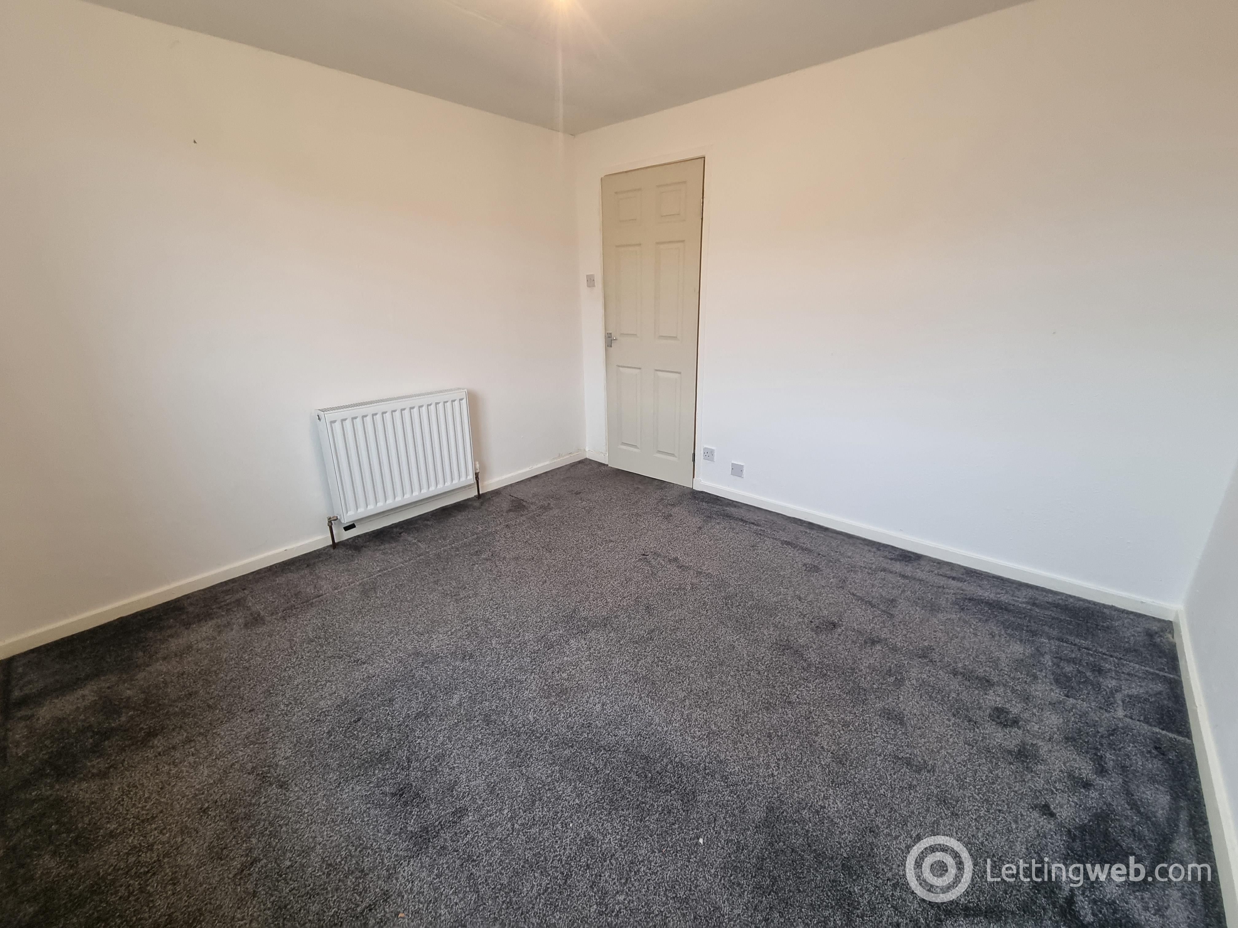 Property to rent in 8D, Balunie Place, Dundee, DD4 8ST