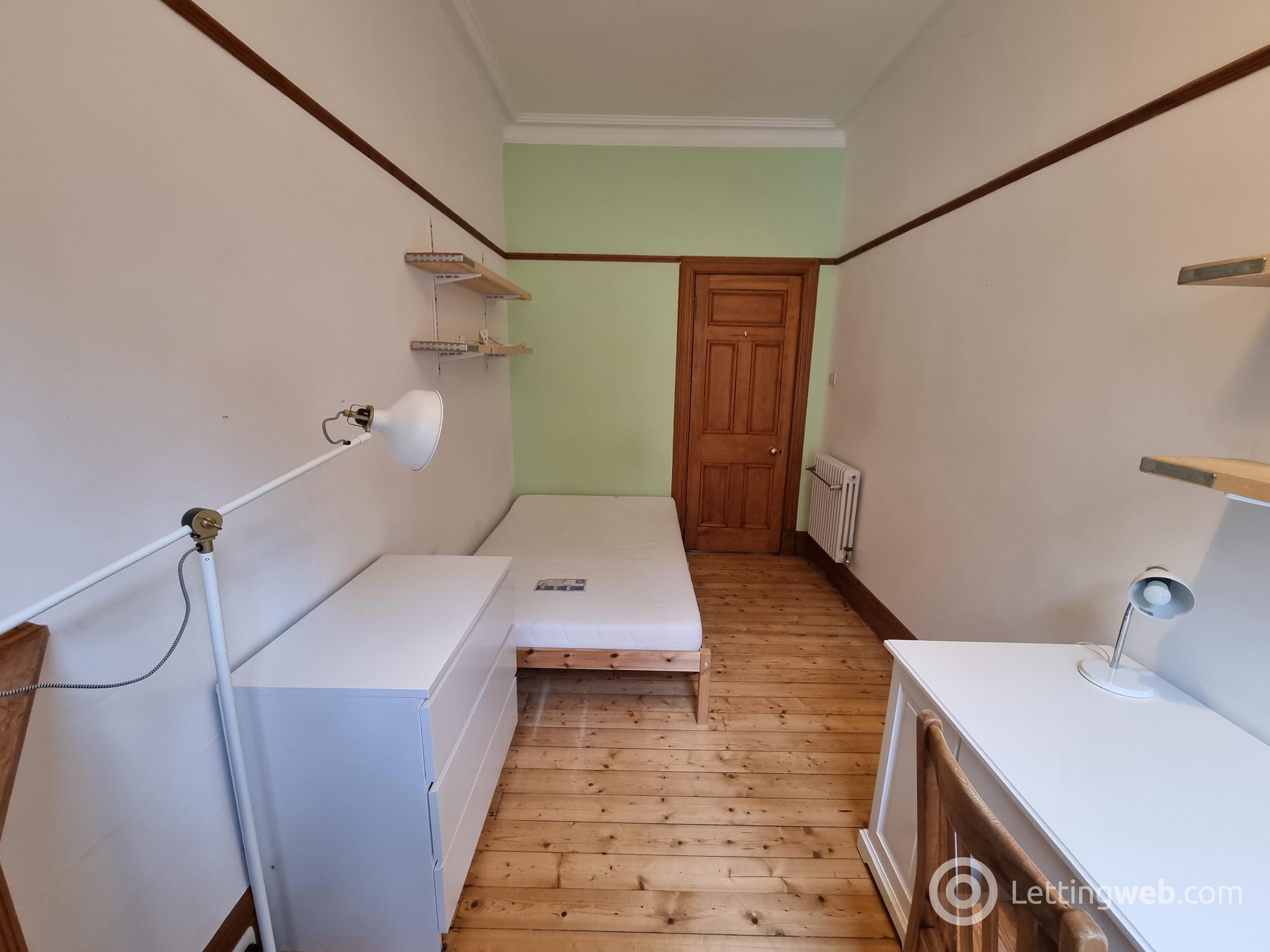 Property to rent in 7 Bellefield Avenue, Dundee, DD1 4NG