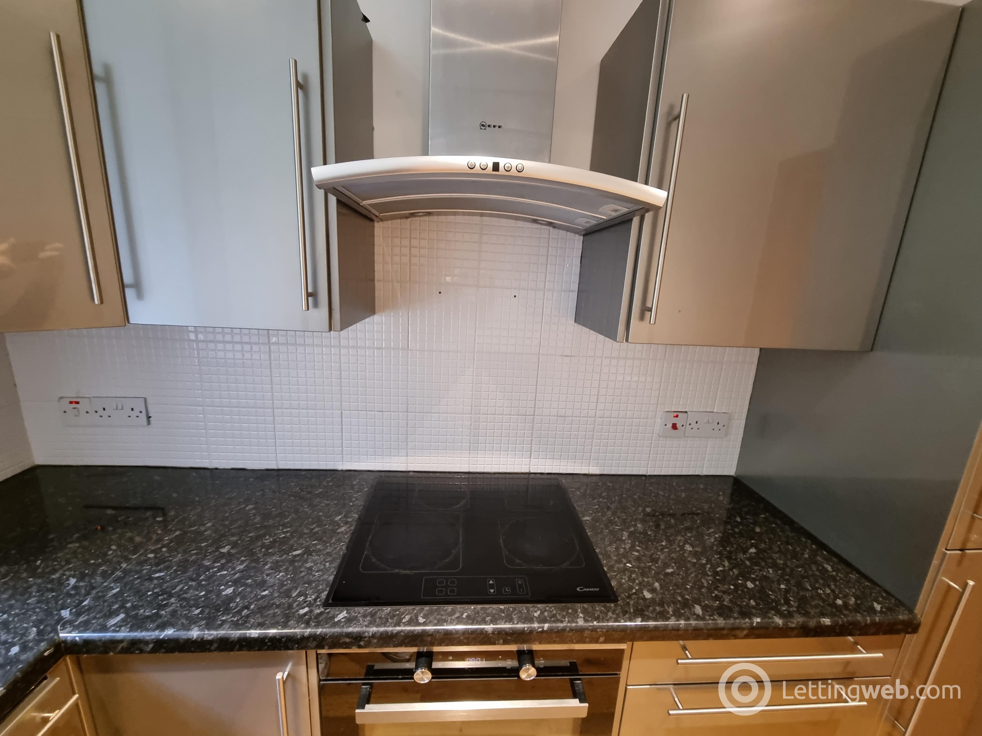 Property to rent in 7 Bellefield Avenue, Dundee, DD1 4NG