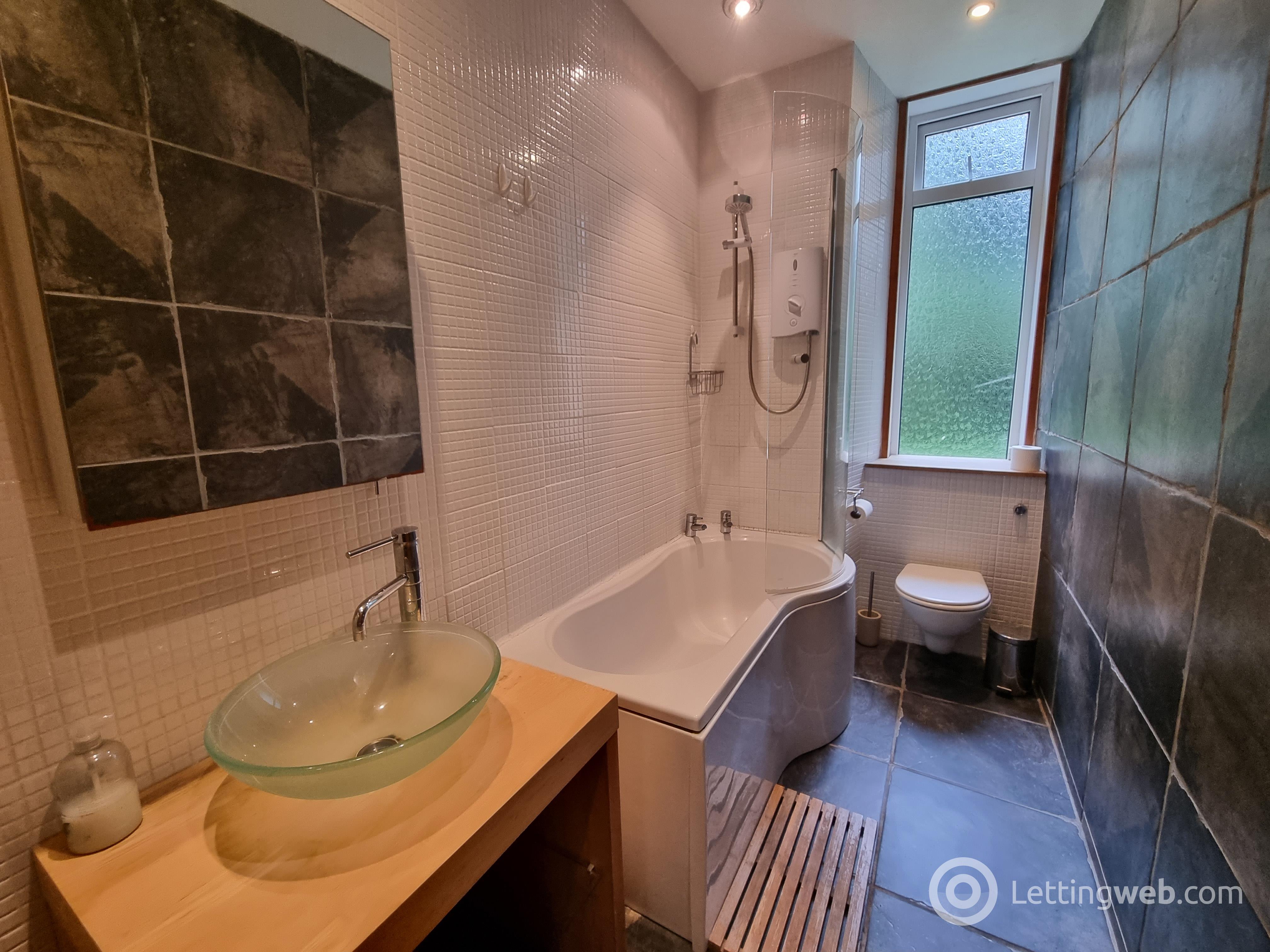 Property to rent in 7 Bellefield Avenue, Dundee, DD1 4NG