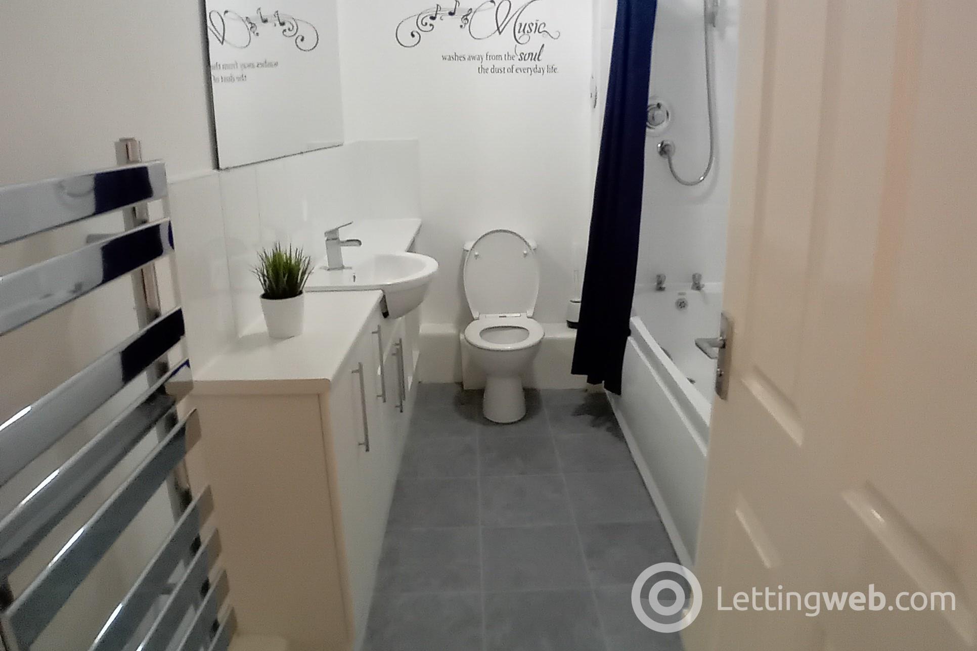 Property to rent in 187 Knightswood Road, Glasgow, G13 2EX