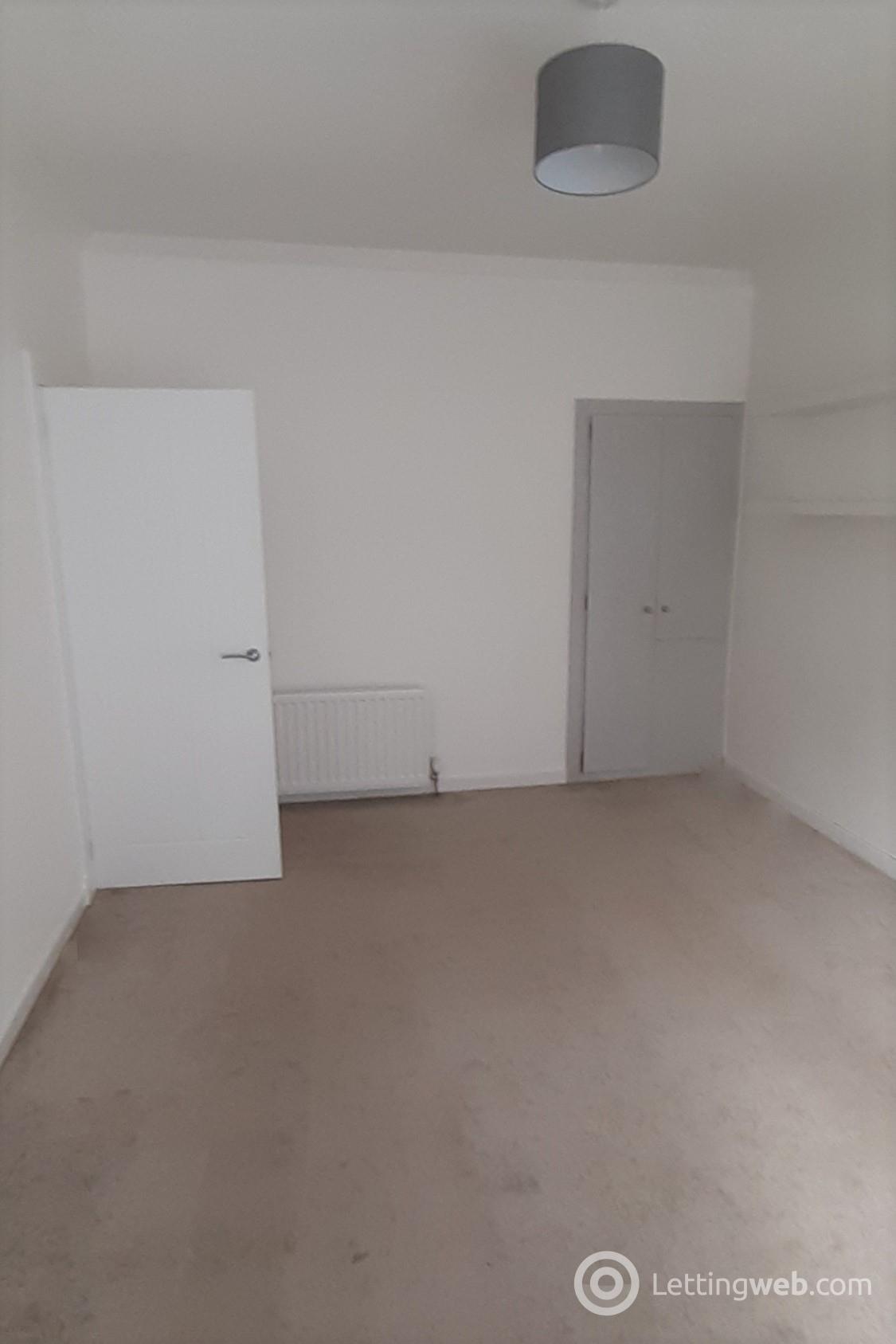 Property to rent in Montford Avenue