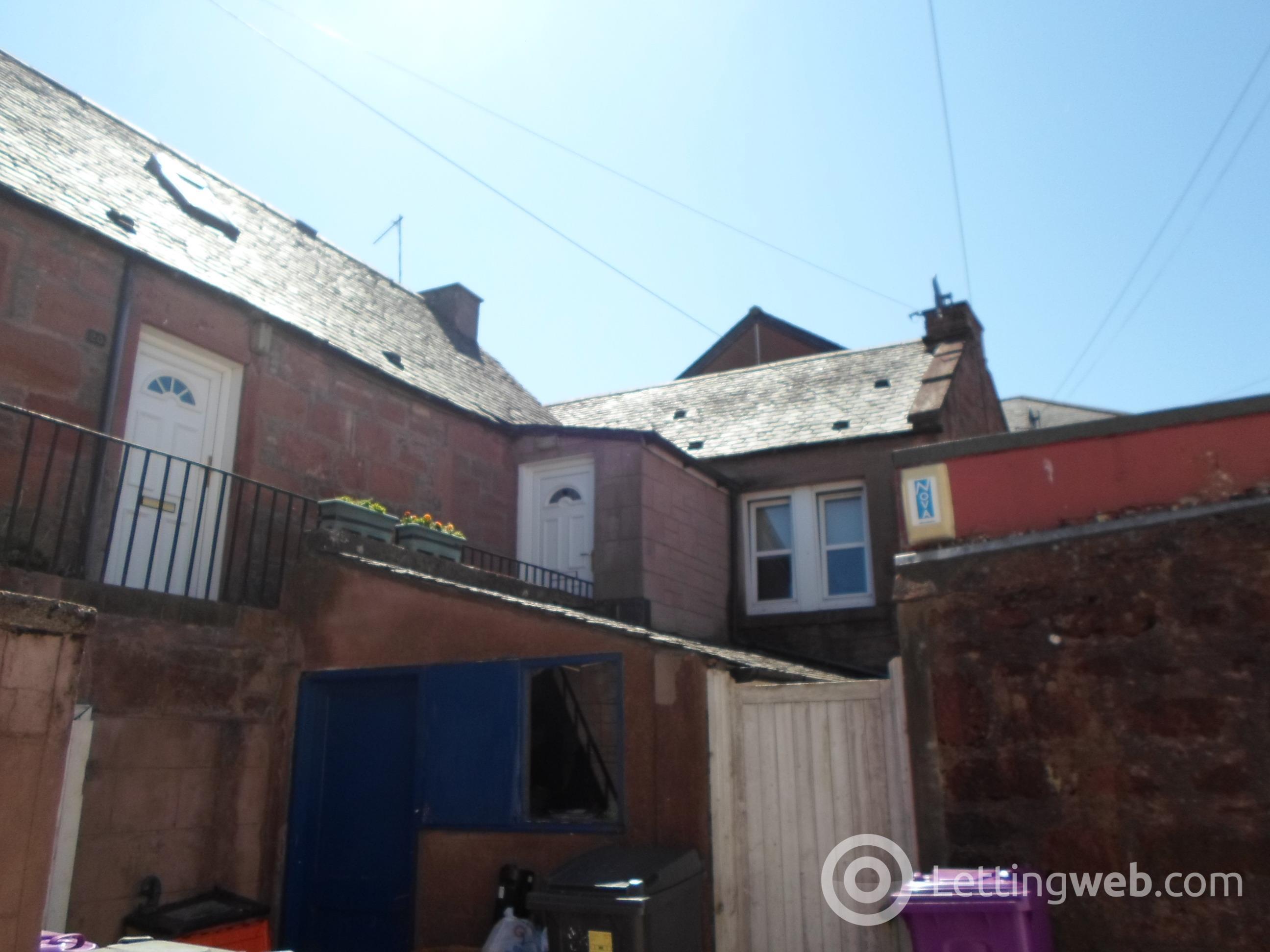 Property to rent in The Roods