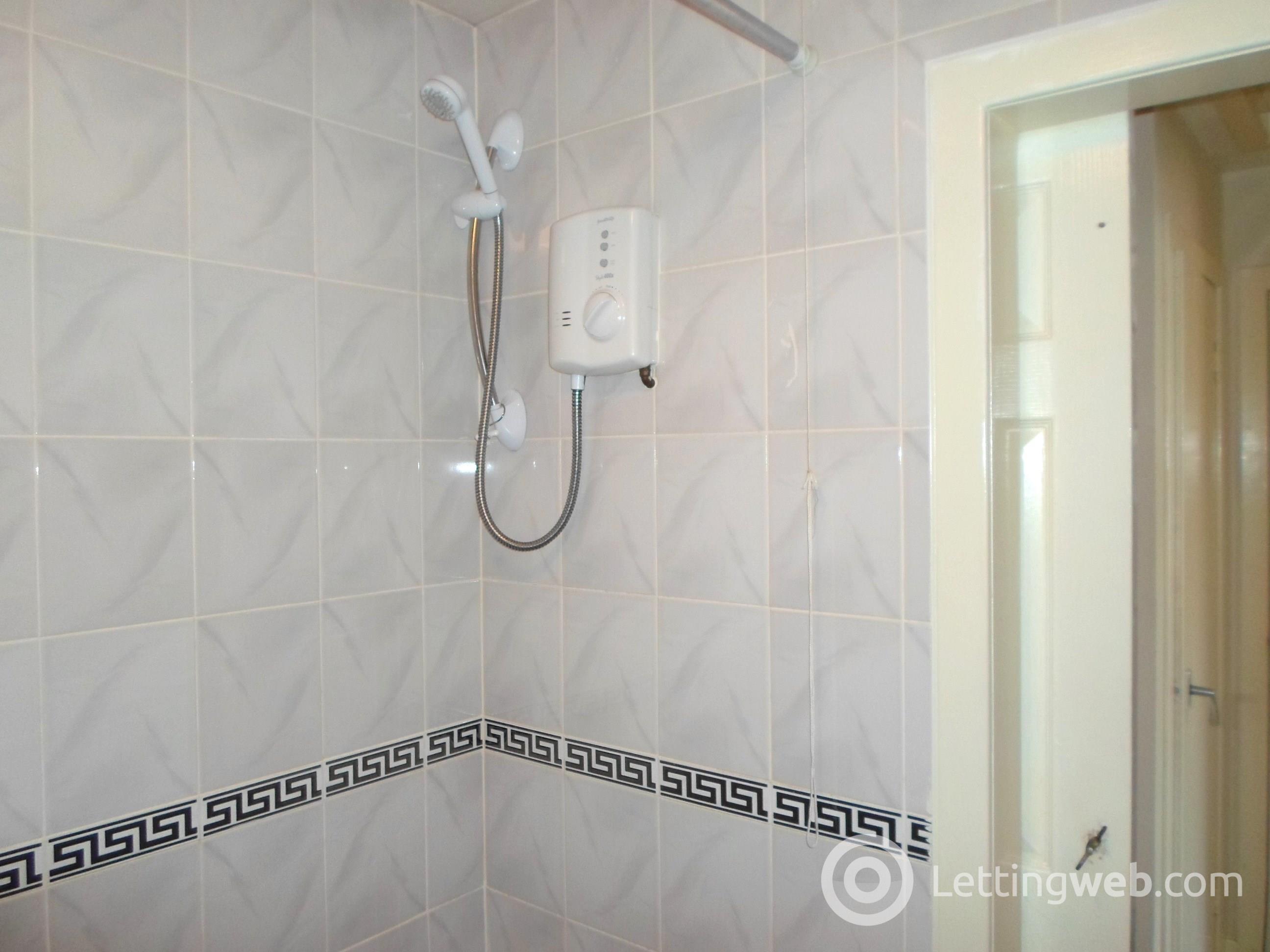 Property to rent in The Roods