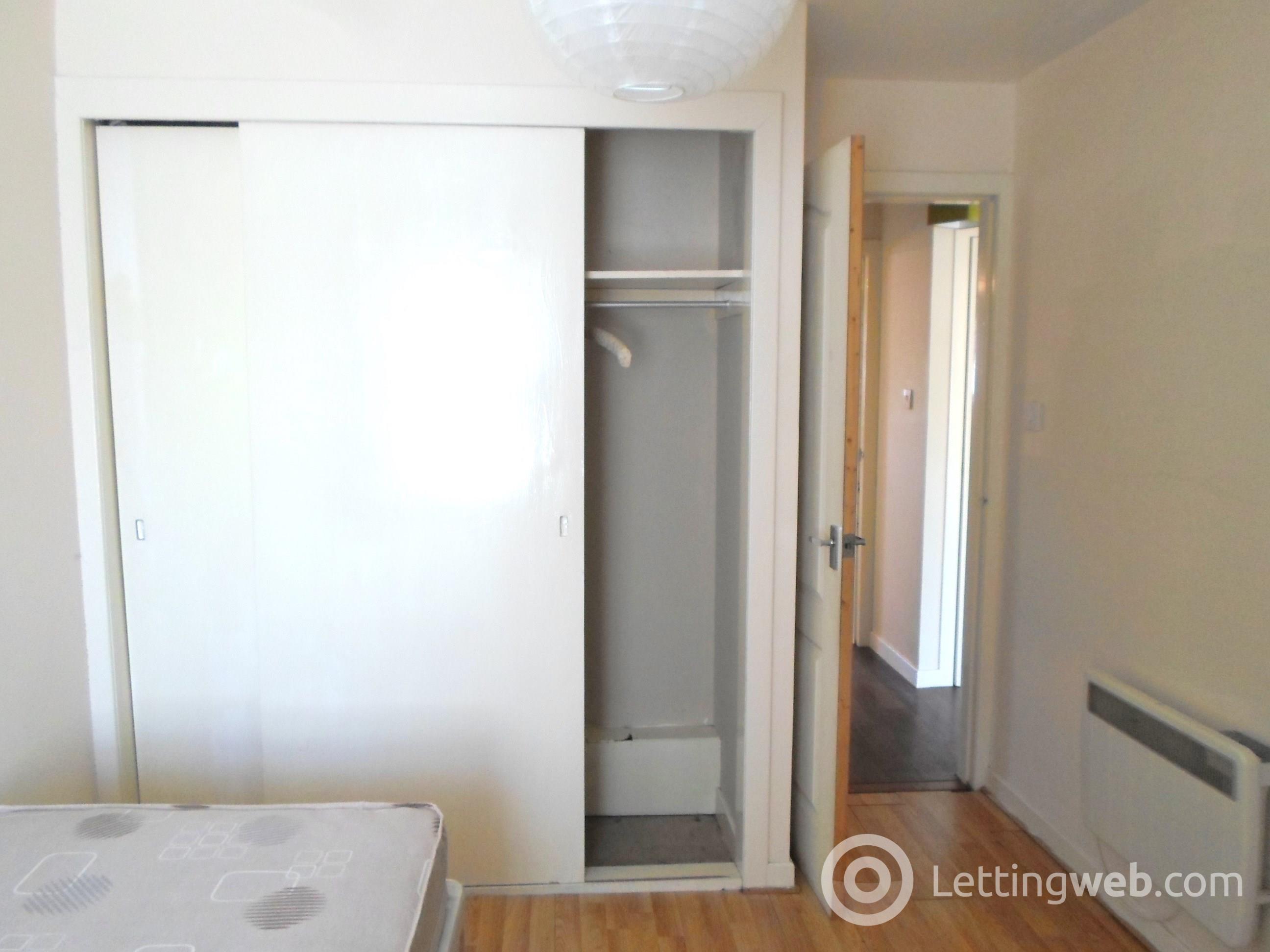 Property to rent in The Roods