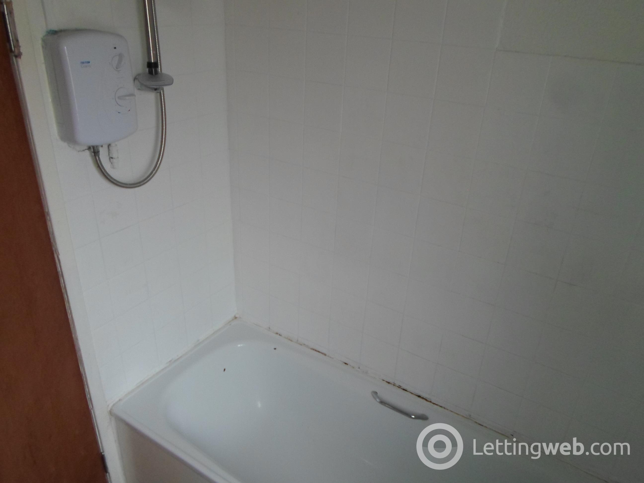 Property to rent in Taranty Road