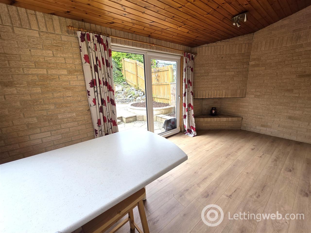 Property to rent in Mossneuk Drive, Mossneuk, East Kilbride