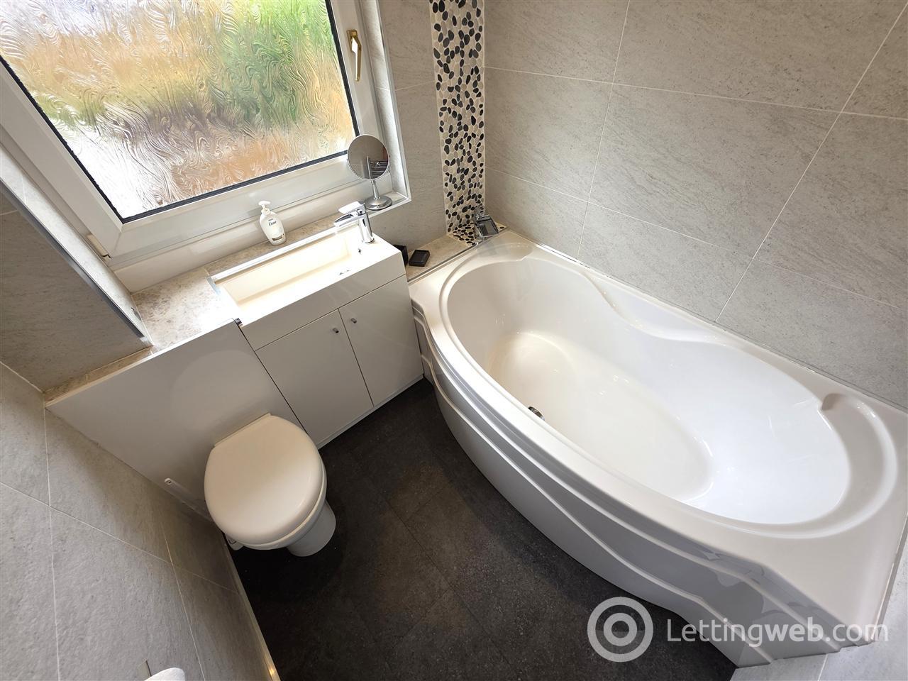 Property to rent in Mossneuk Drive, Mossneuk, East Kilbride
