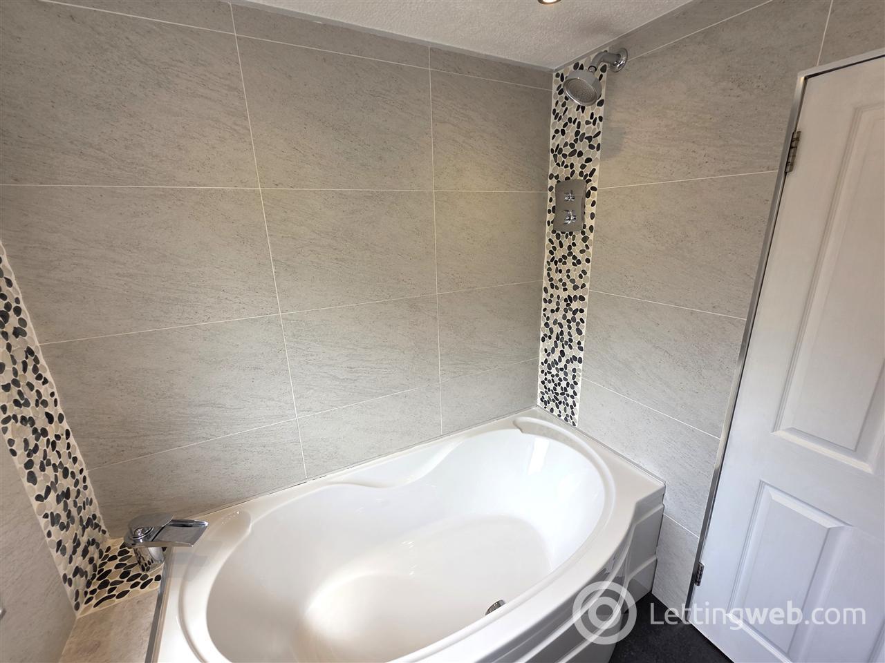 Property to rent in Mossneuk Drive, Mossneuk, East Kilbride