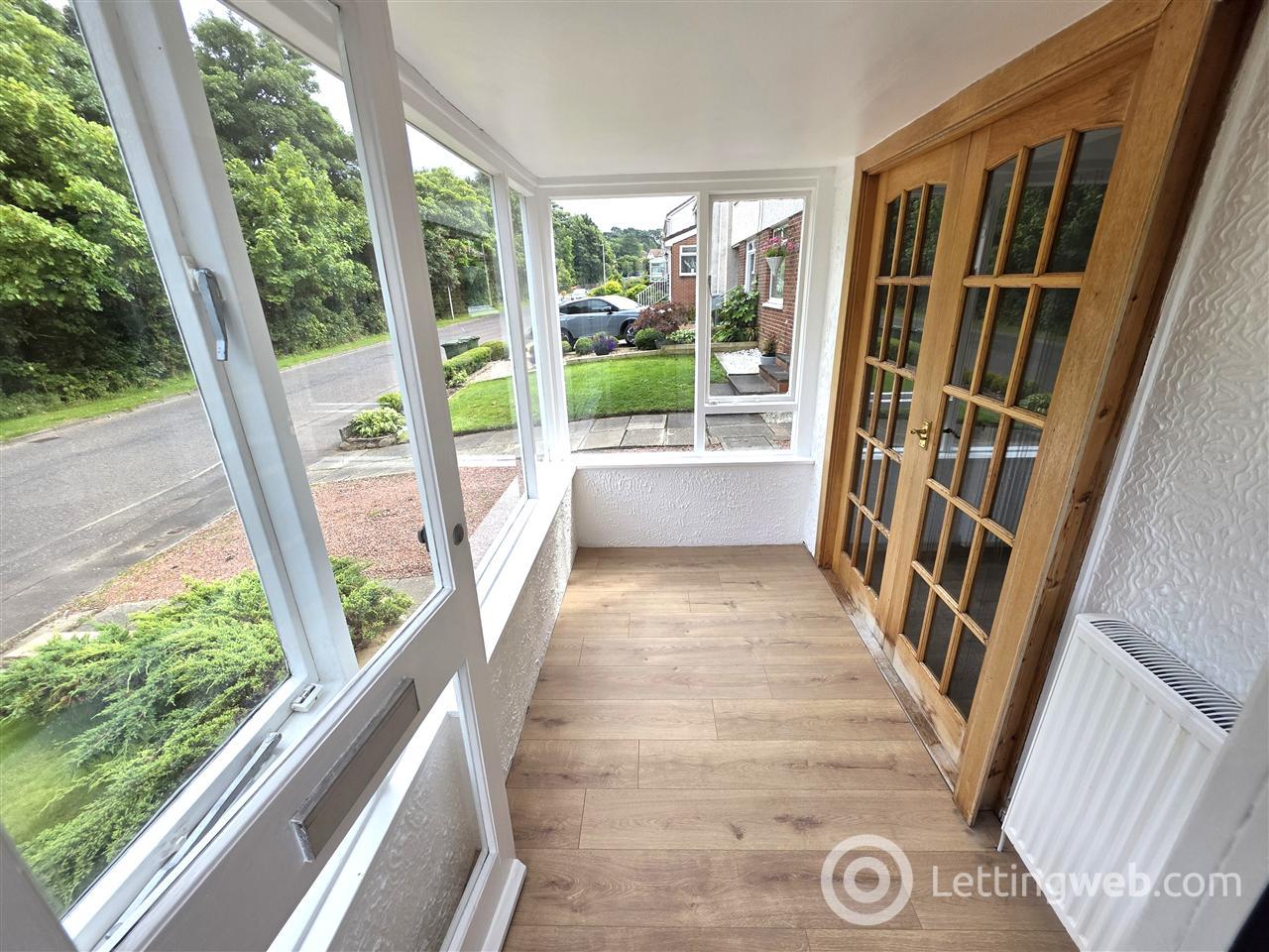 Property to rent in Mossneuk Drive, Mossneuk, East Kilbride