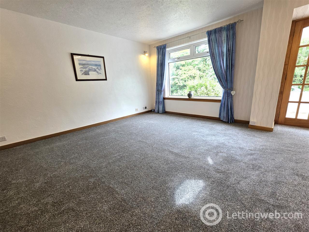Property to rent in Mossneuk Drive, Mossneuk, East Kilbride