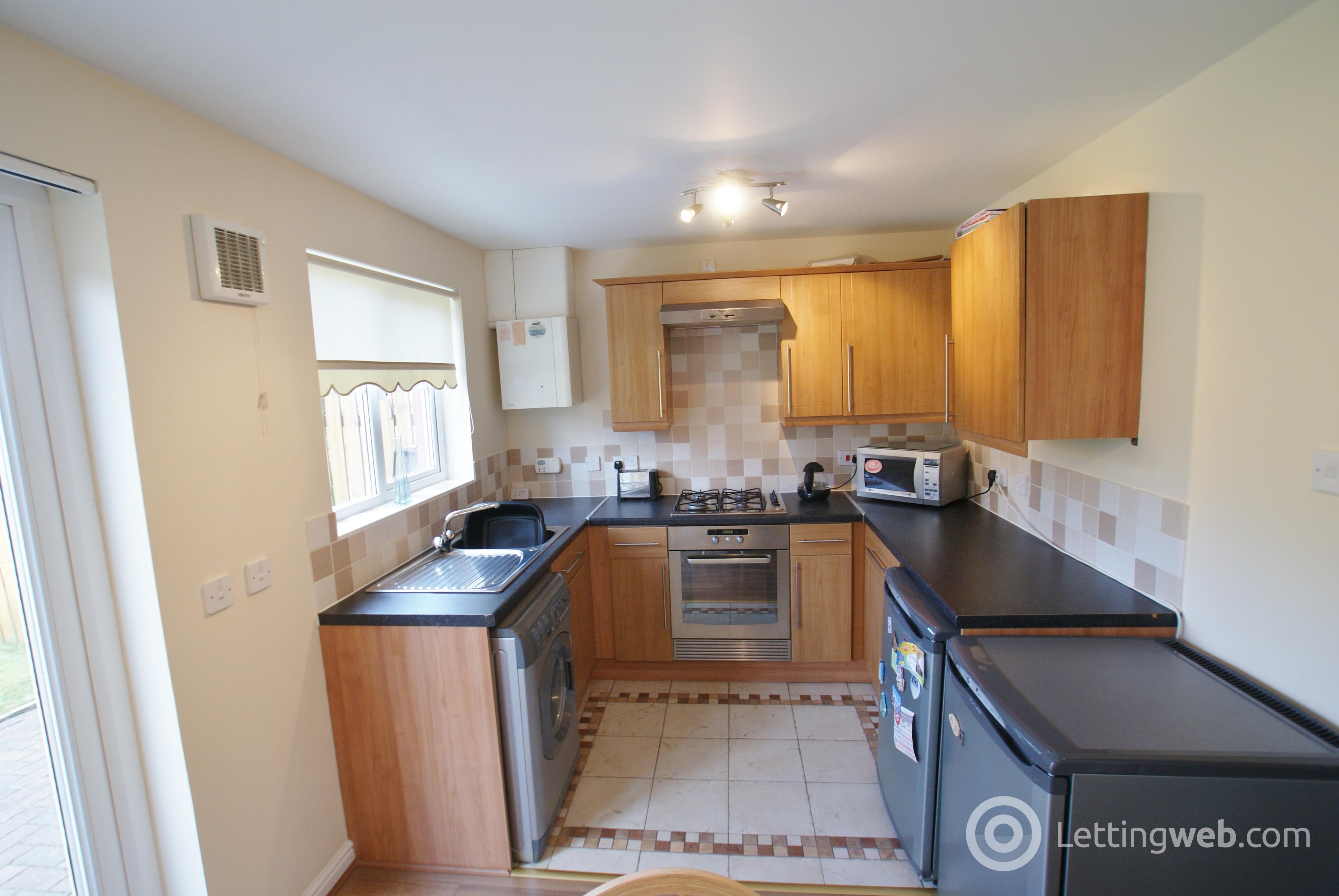 Property to rent in Cedar Walk
