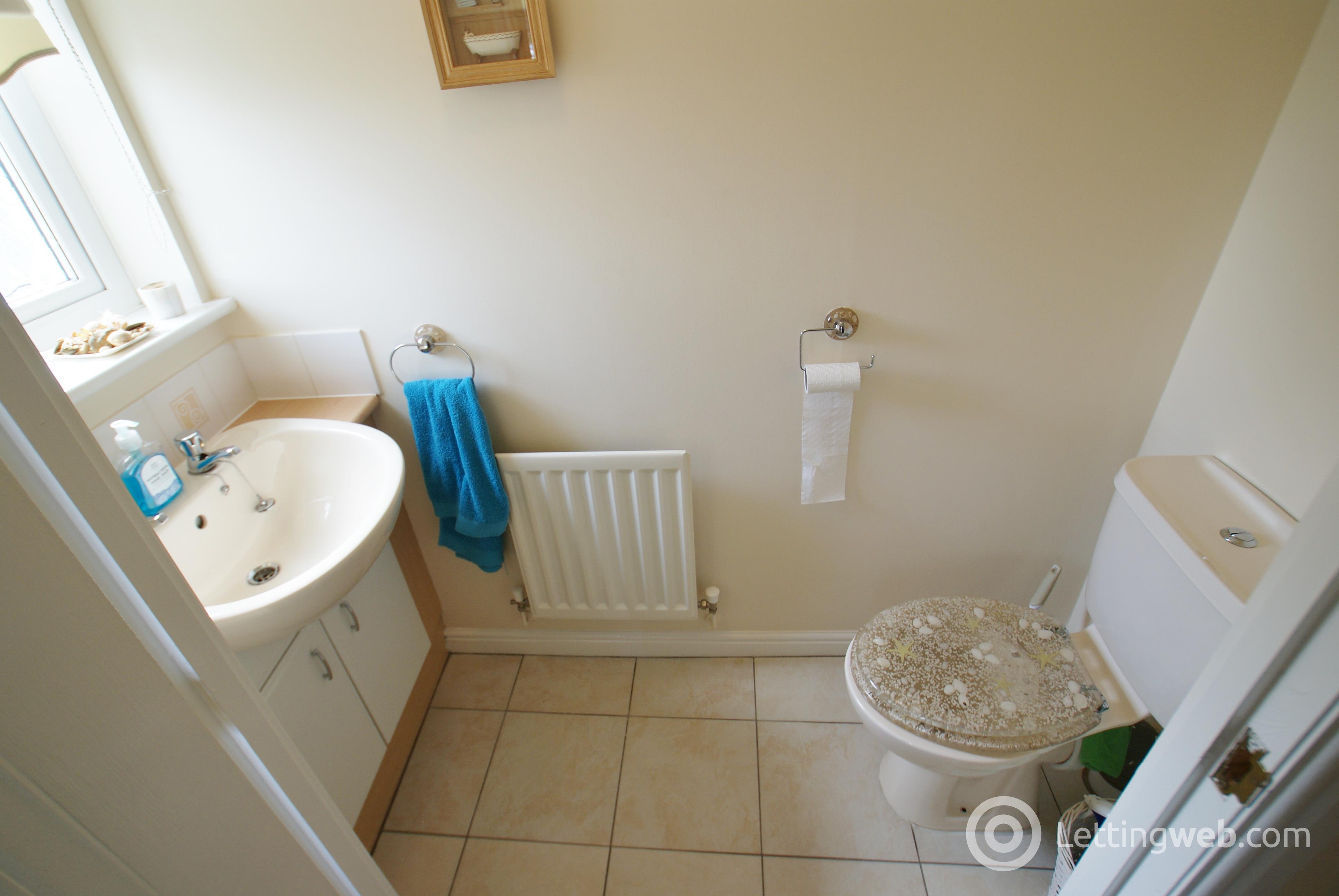 Property to rent in Cedar Walk