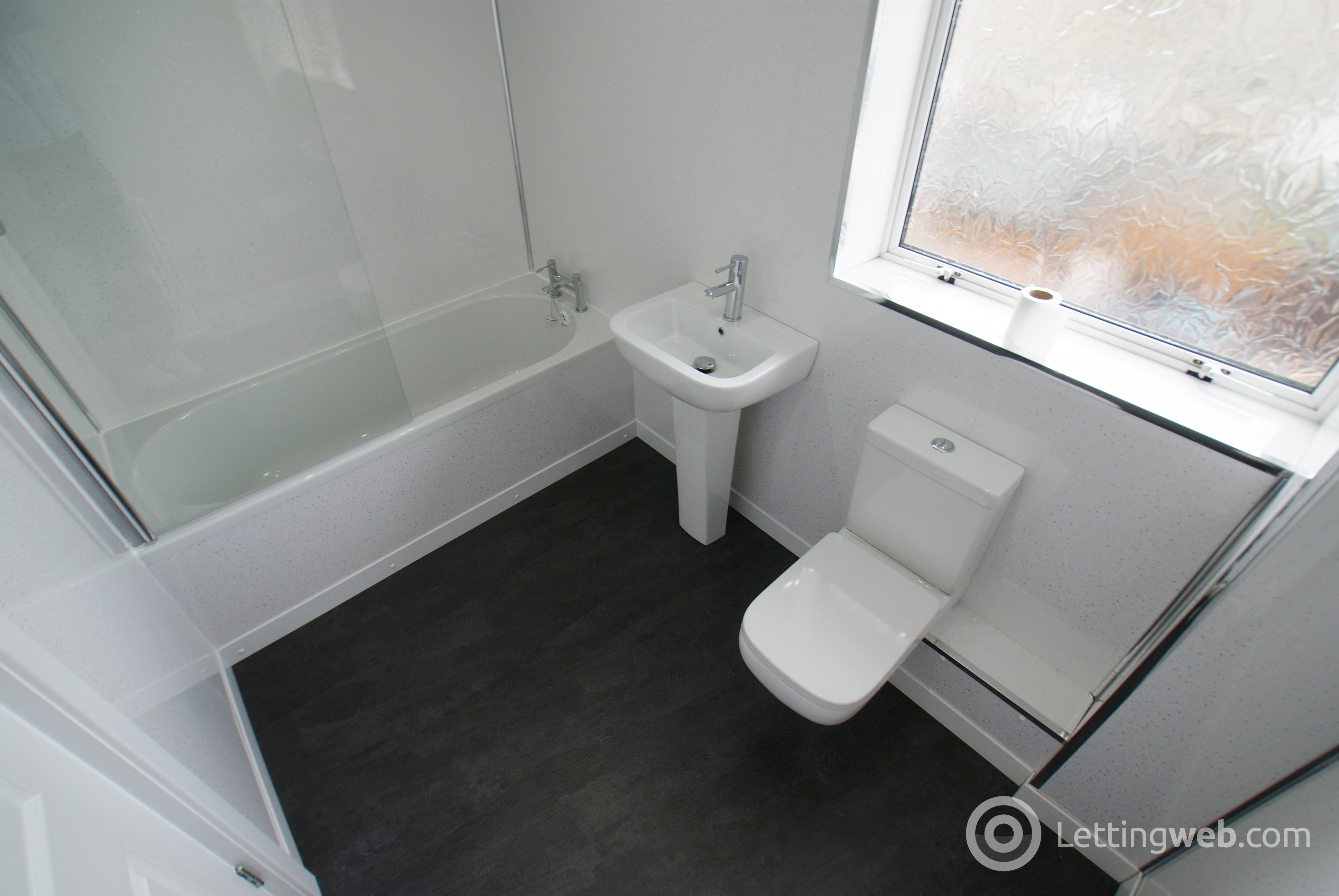 Property to rent in Fir Place