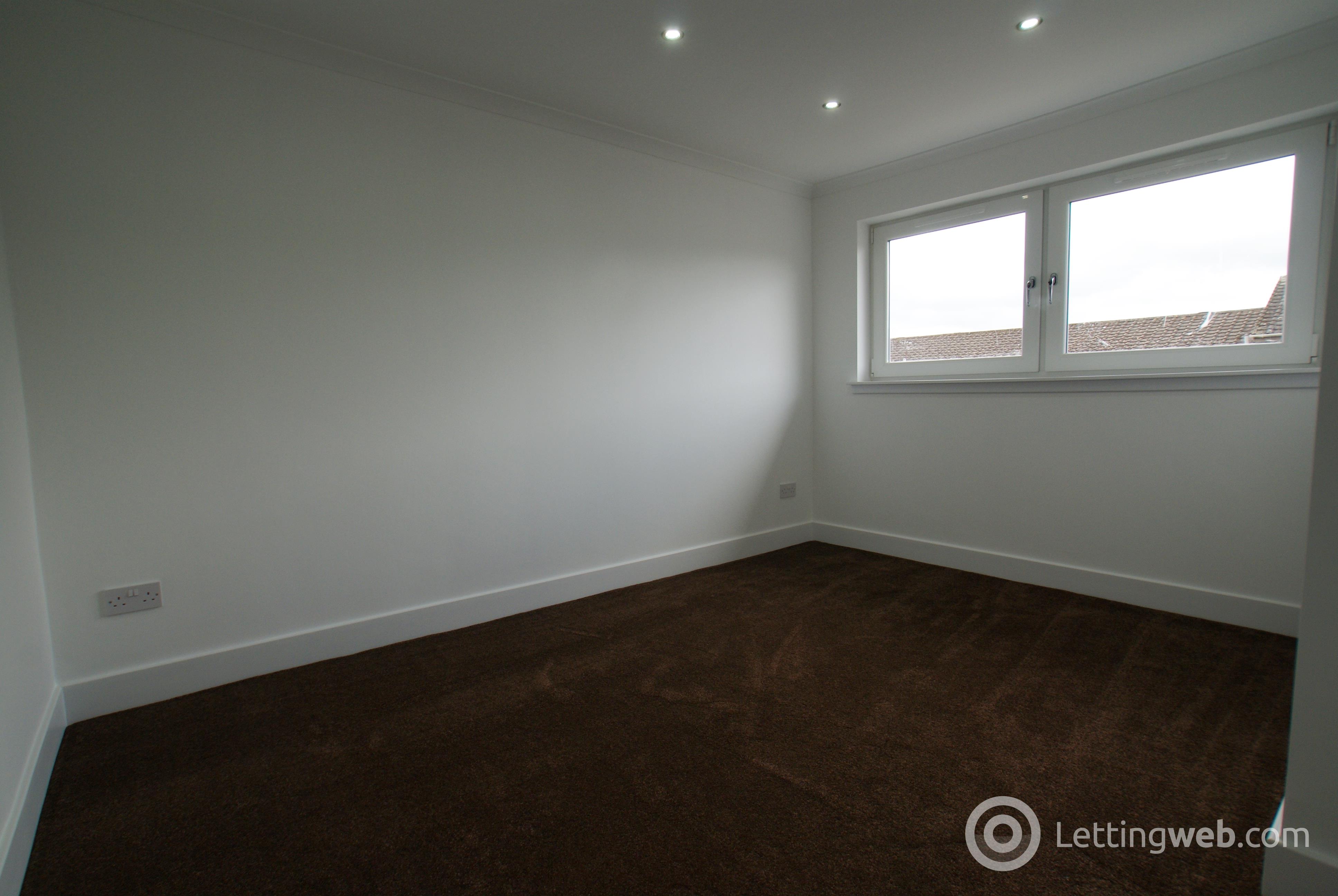 Property to rent in Fir Place