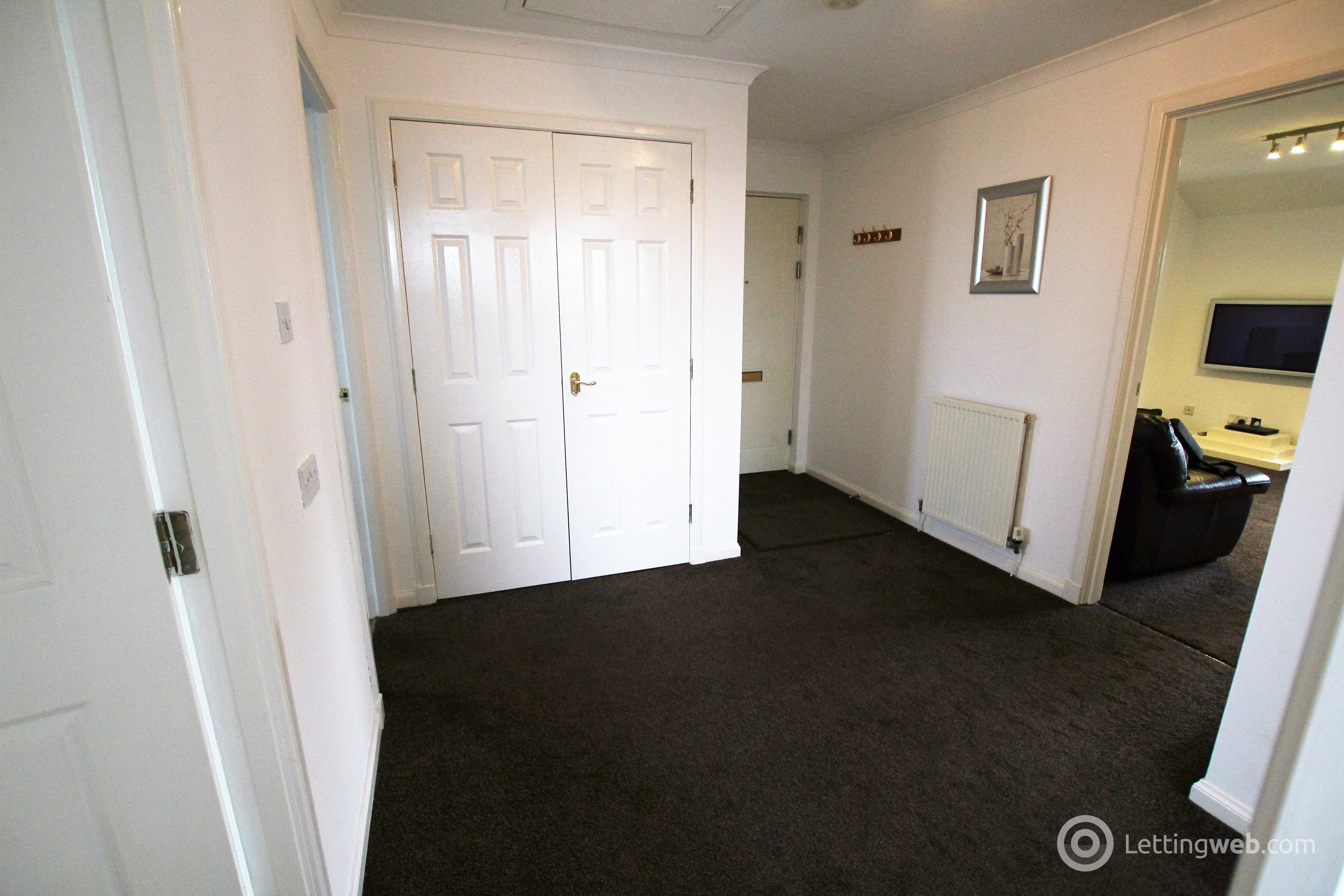 Property to rent in Windmill Court