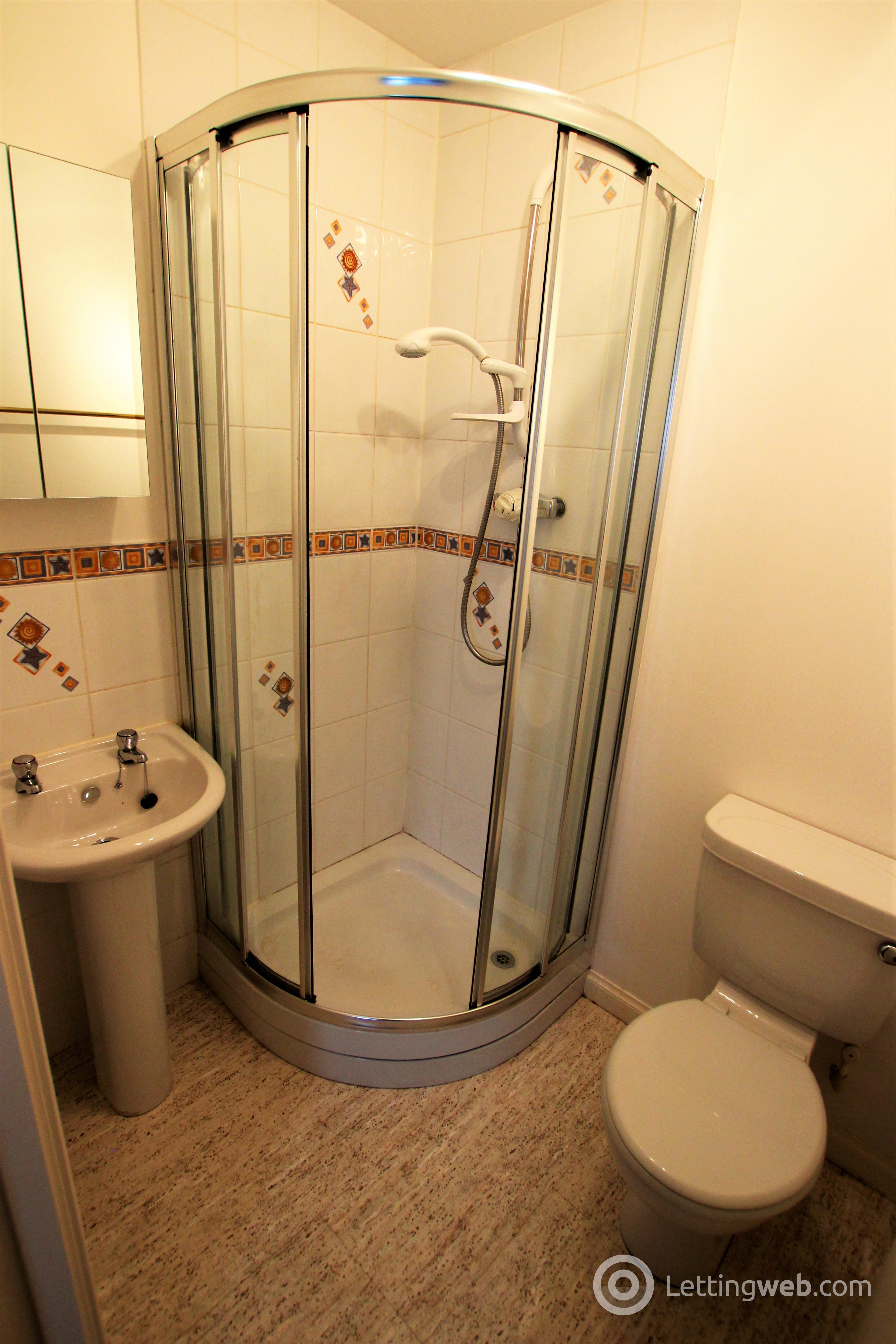 Property to rent in Windmill Court